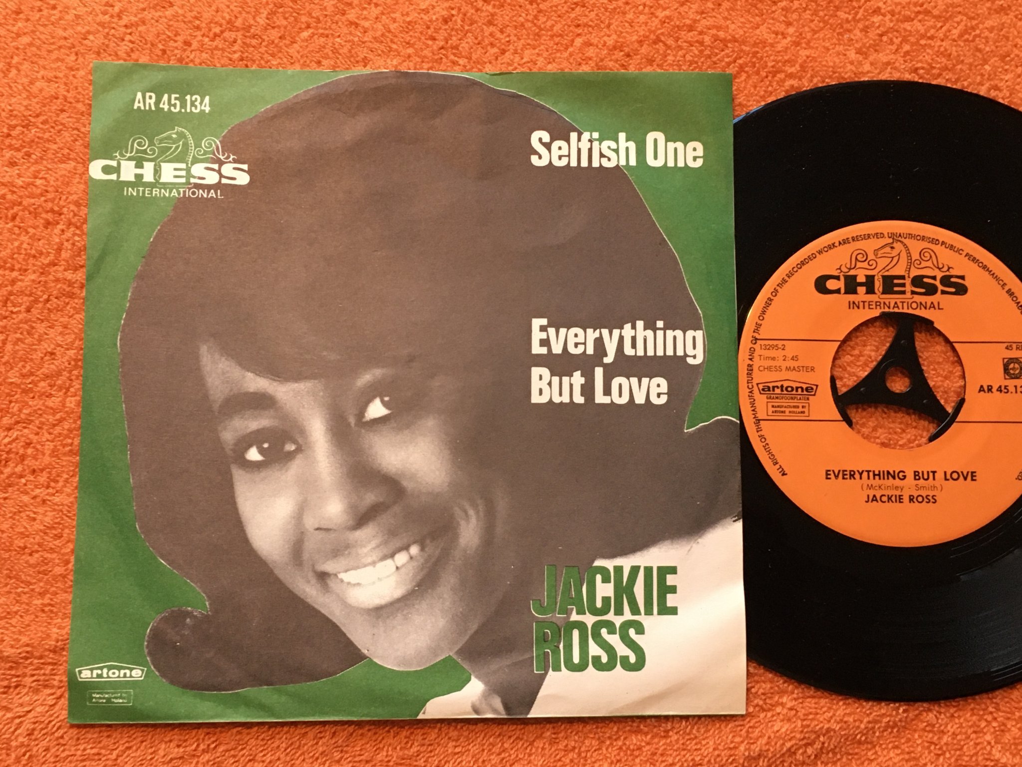 Omslagsbild för skivan JACKIE ROSS selfish one 7"single -64 Hol CHESS AR 45.134 soul