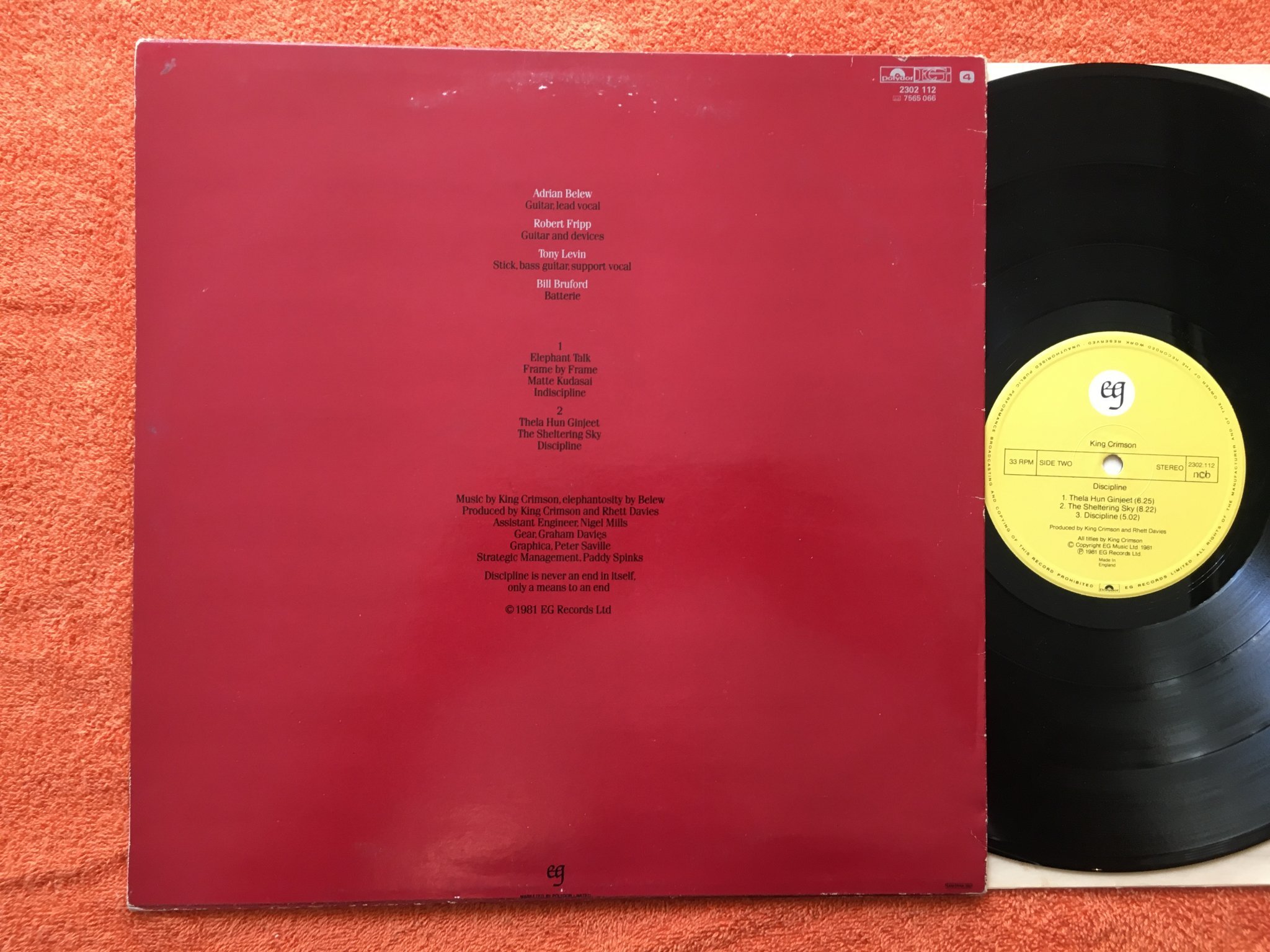 Omslagsbild för skivan KING CRIMSON discipline LP -81 EG 2302.112