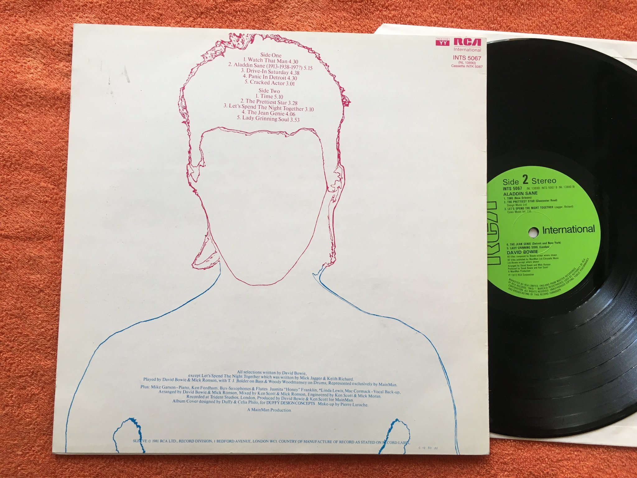 Omslagsbild för skivan DAVID BOWIE aladdin insane LP  UK RCA INTS 5067