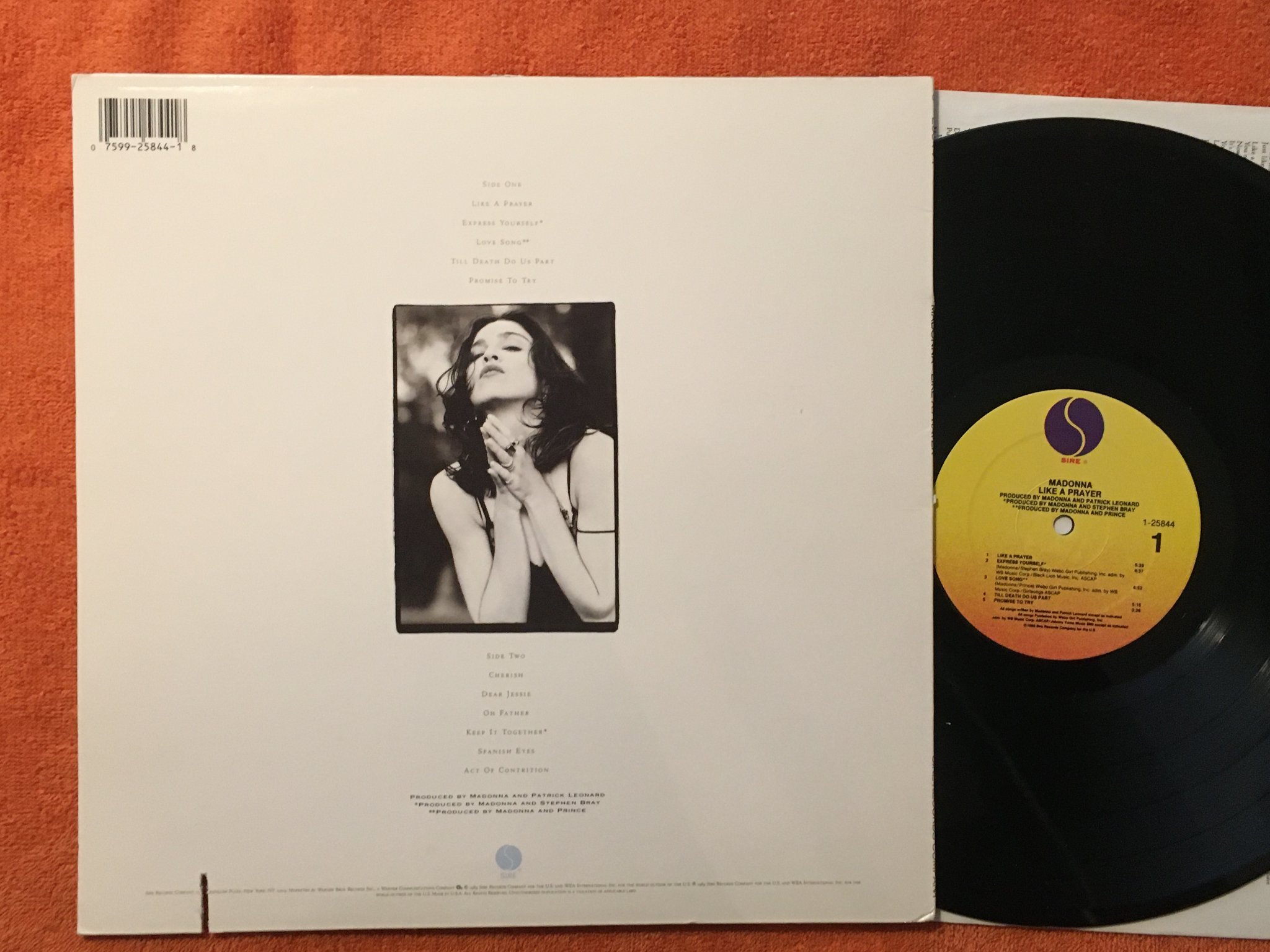 Omslagsbild för skivan MADONNA like a prayer LP -89 US SIRE 1-25844