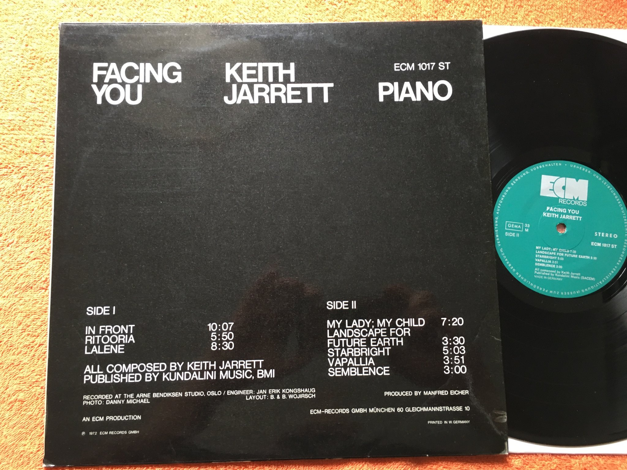 Omslagsbild för skivan KEITH JARRETT facing you LP -72 ECM 1017 ST 