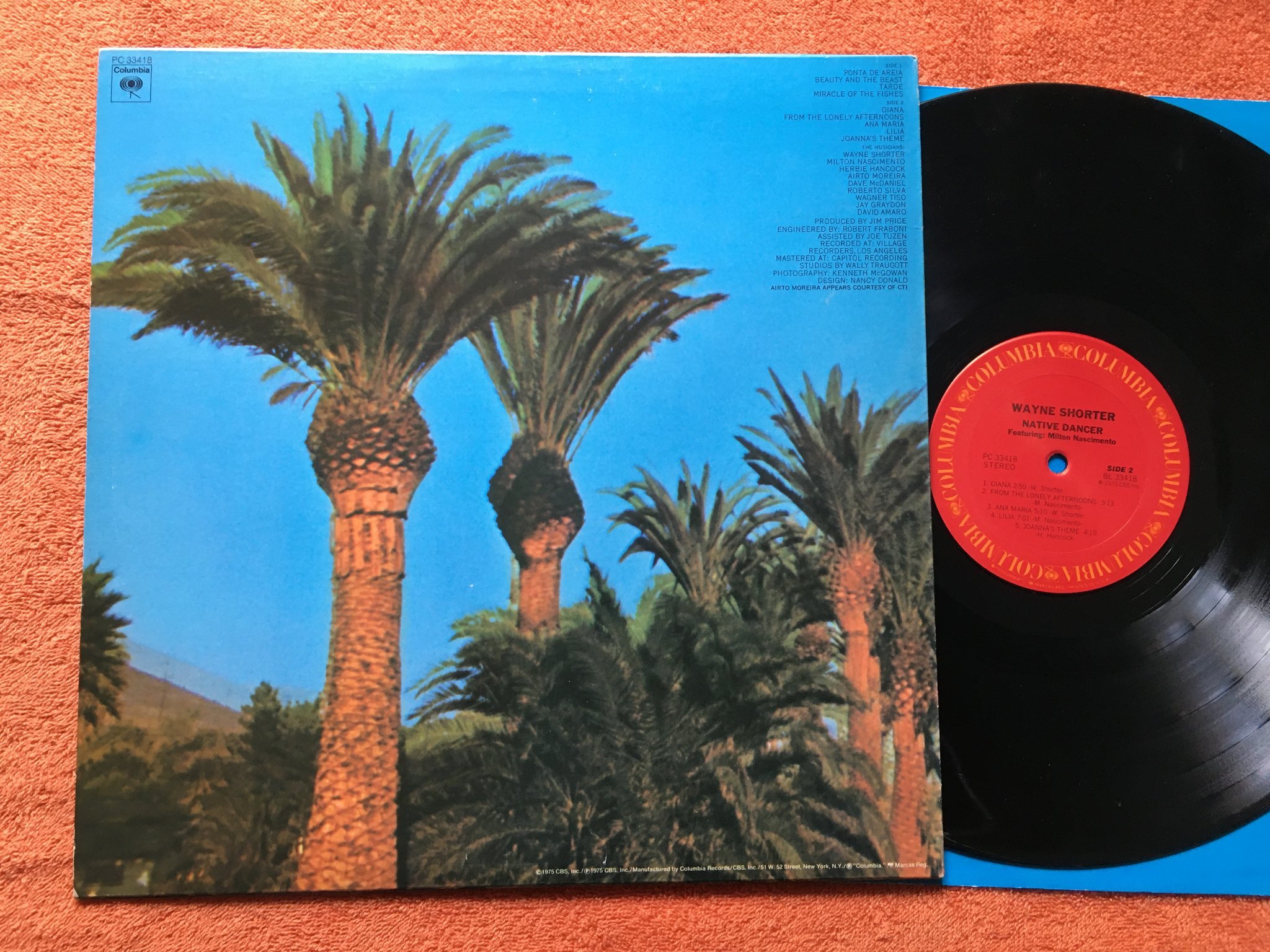 Omslagsbild för skivan WAYNE SHORTER native dancer LP -75 US COLUMBIA PC 33418