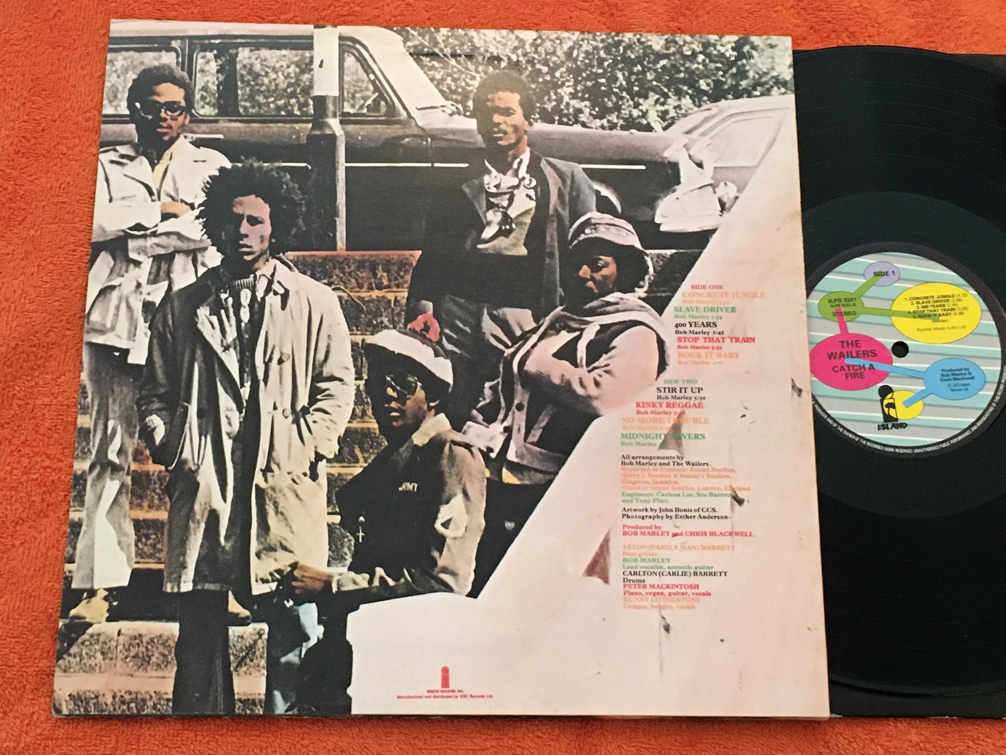 Omslagsbild för skivan THE WAILERS catch a fire LP UK ISLAND ILPS 9241