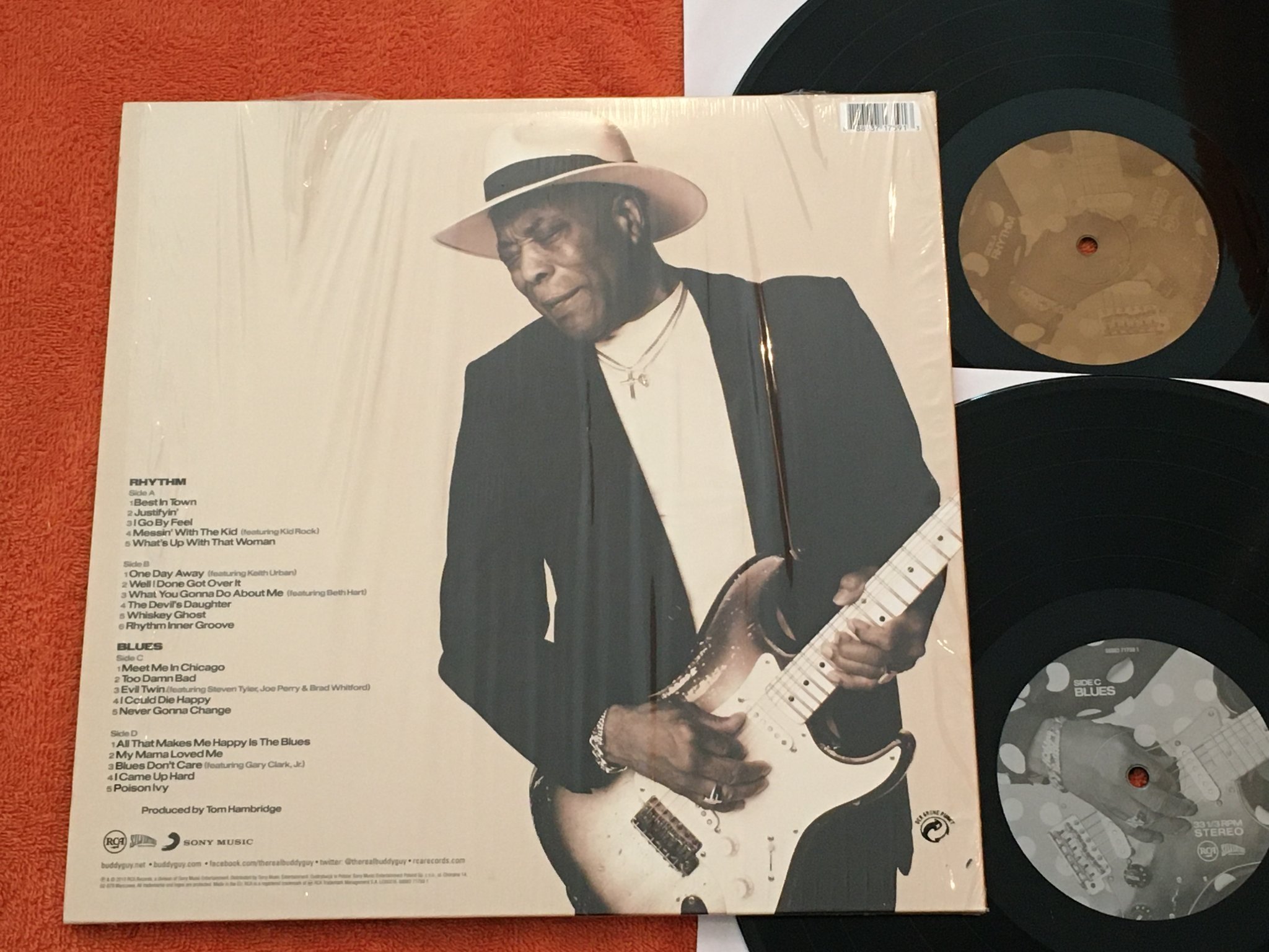 Omslagsbild för skivan BUDDY GUY rhythm & blues 2xLP 2013 RCA 8 88837 17591 3