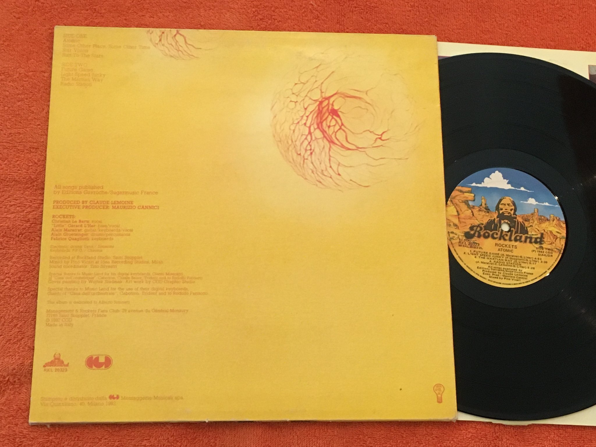 Omslagsbild för skivan ROCKETS atomic LP -82 Ita ROCKLAND RKL 20323