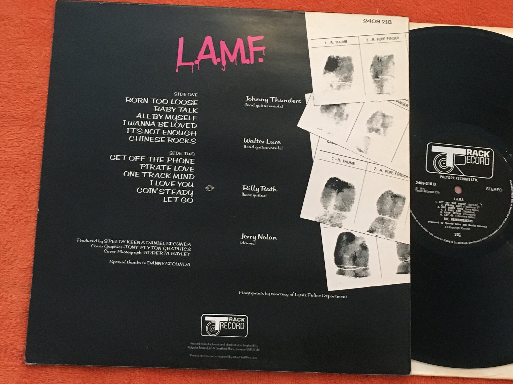 Omslagsbild för skivan The Heartbreakers L.A.M.F. LP -77 UK TRACK 2409-218 