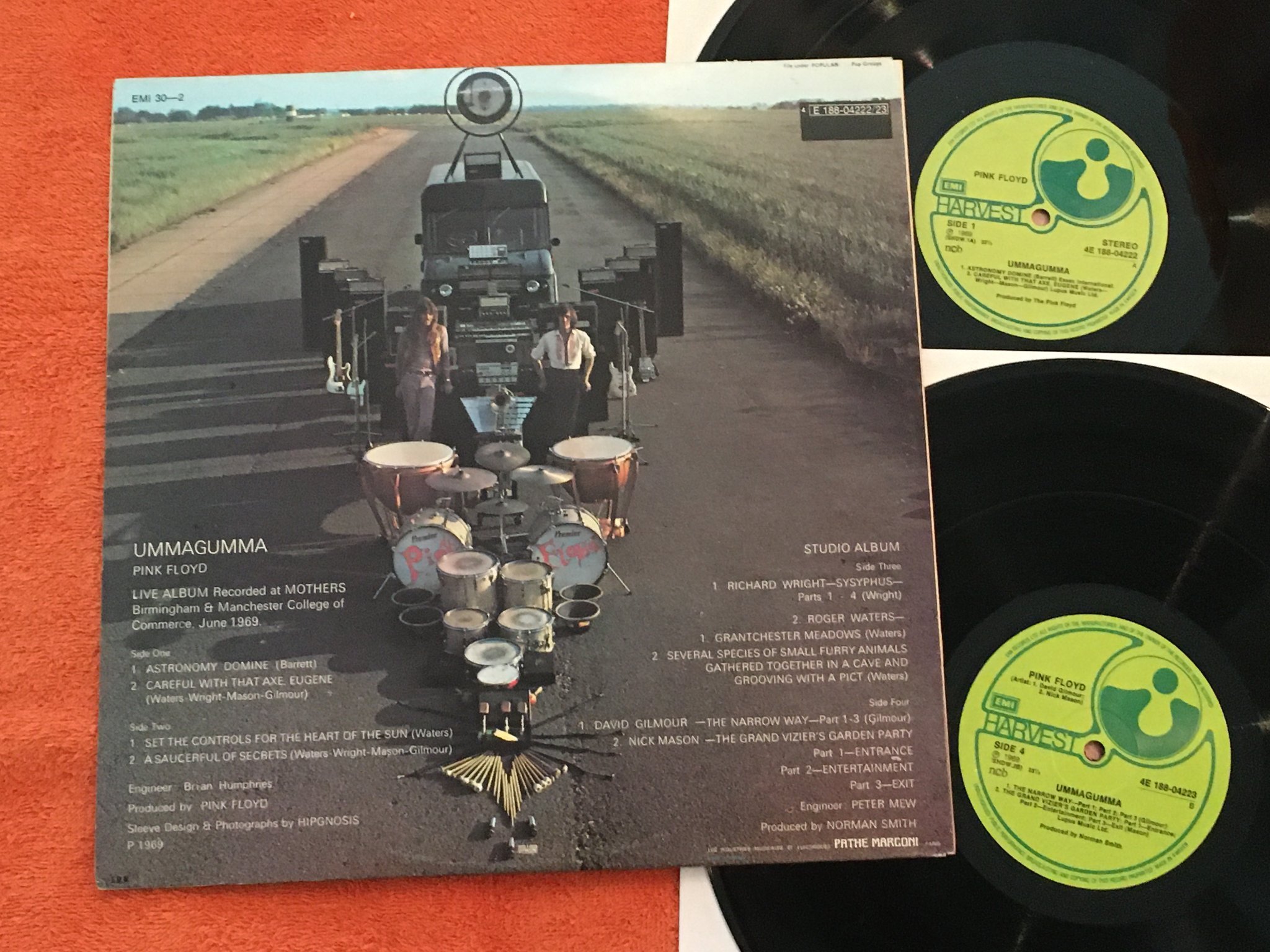 Omslagsbild för skivan PINK FLOYD ummagumma 2xLP Swe HARVEST 4E 188-04223