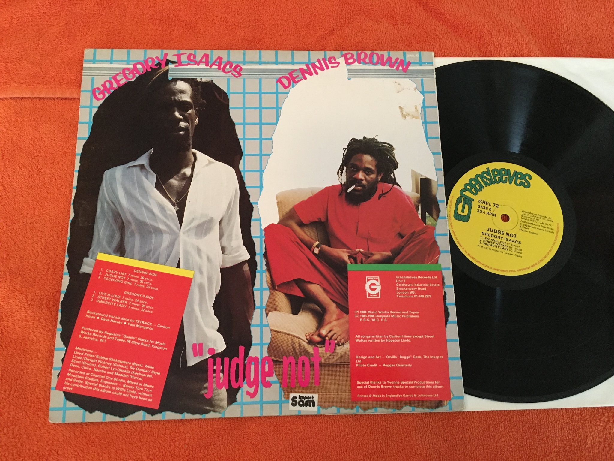Omslagsbild för skivan GREGORT ISAACS & DENNIS BROWN judge not LP -84 UK GREENSLEEVES GREL 72