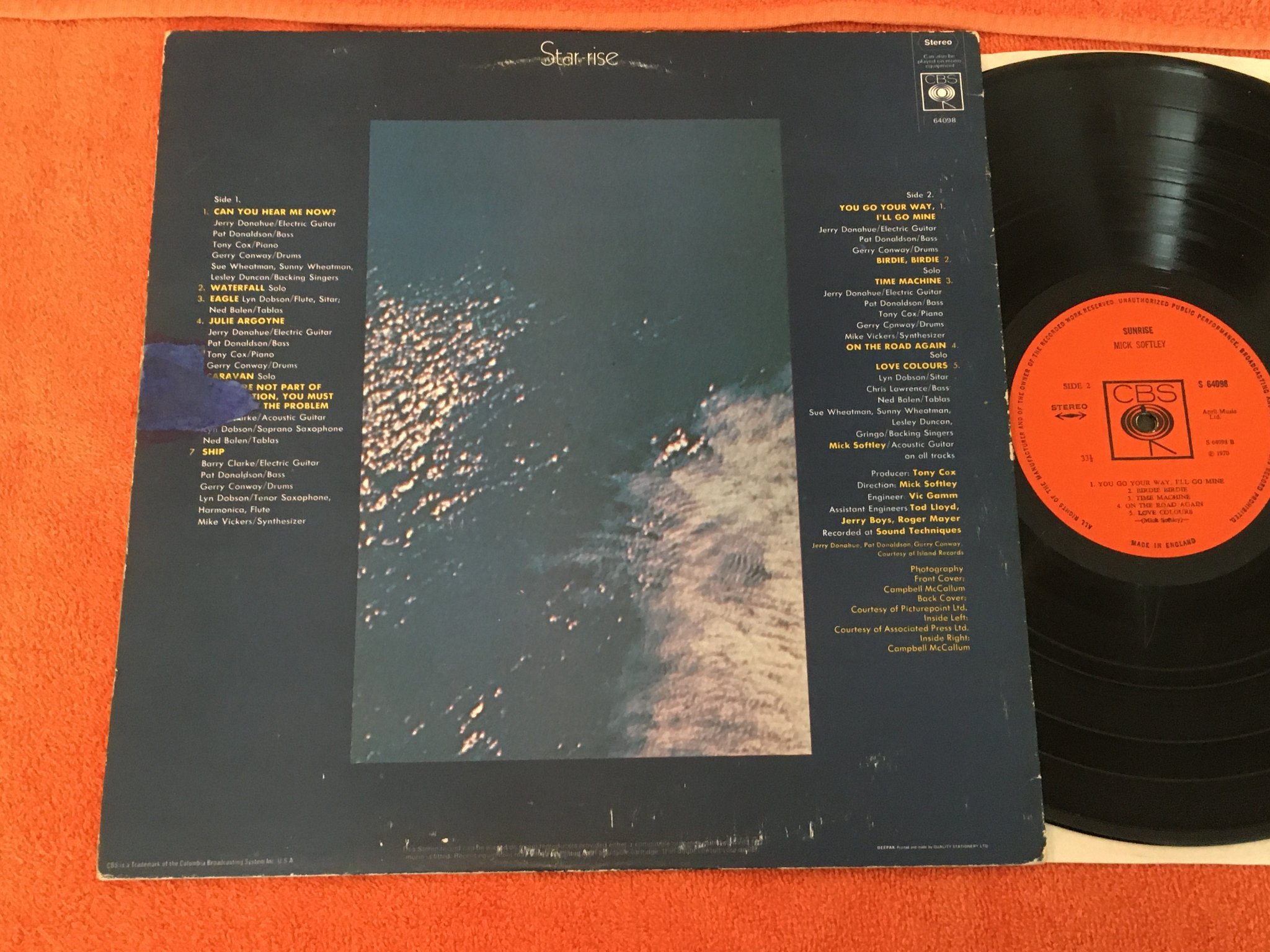 Omslagsbild för skivan MICK SOFTLEY sunrise LP -70 UK CBS S 64098  