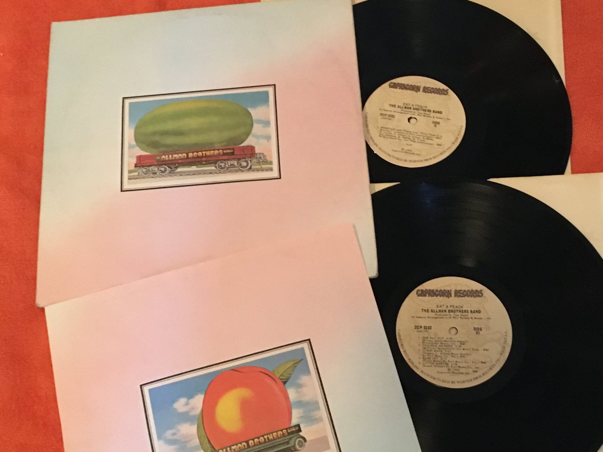 Omslagsbild för skivan THE ALLMAN BROTHERS eat a peach 2xLP -72 US CAPRICORN 2CP 0102
