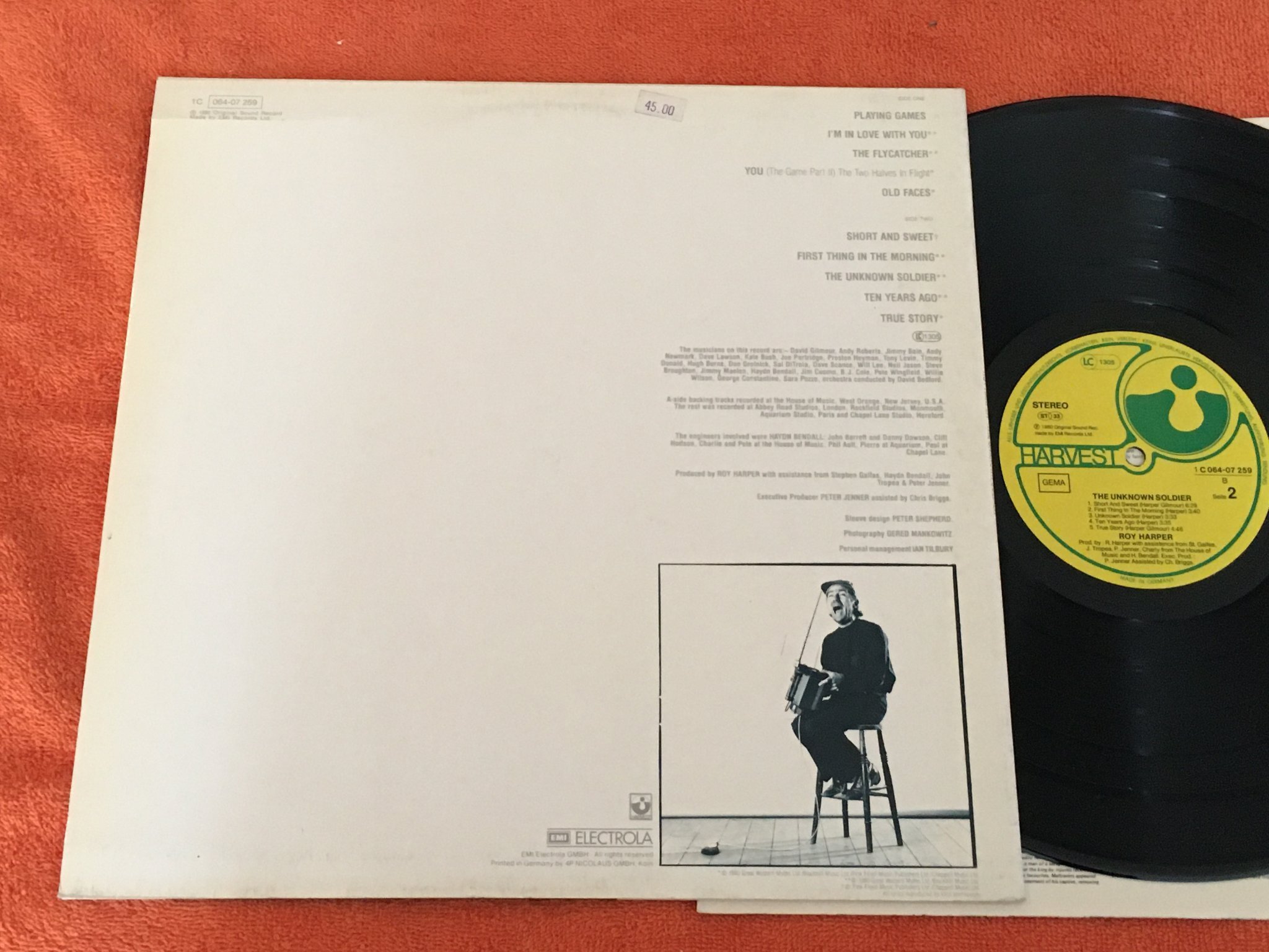 Omslagsbild för skivan ROY HARPER the unknown soldier LP -80 Ger HARVEST 1C 064-07259