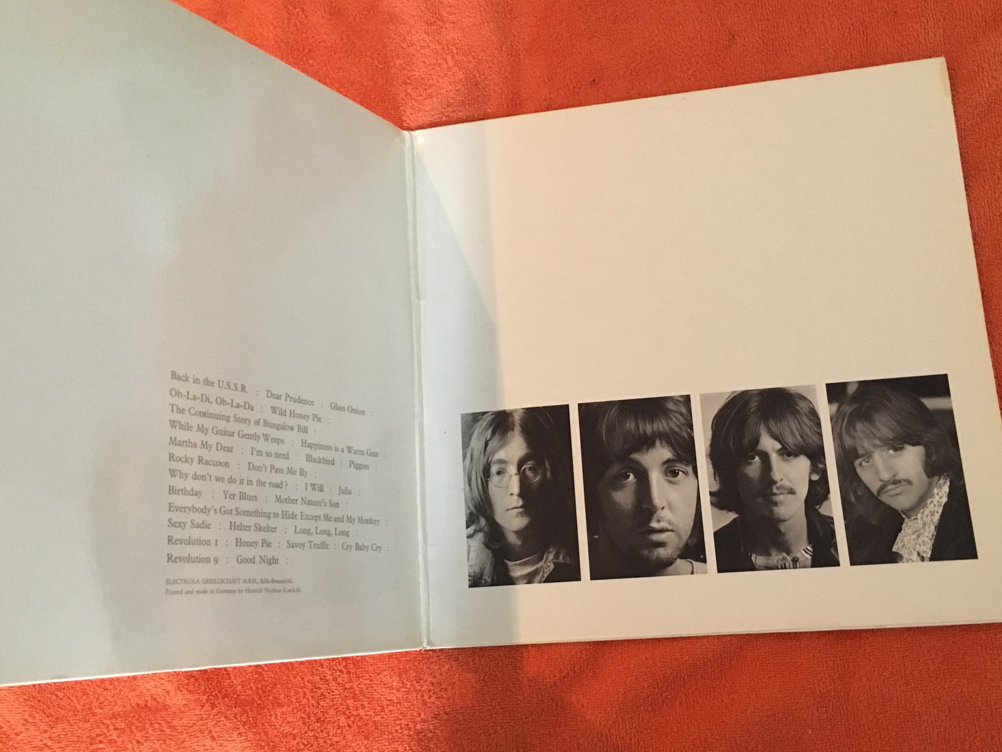 Omslagsbild för skivan THE BEATLES white album 2xLP Ger EMI komplett med bilder & affisch