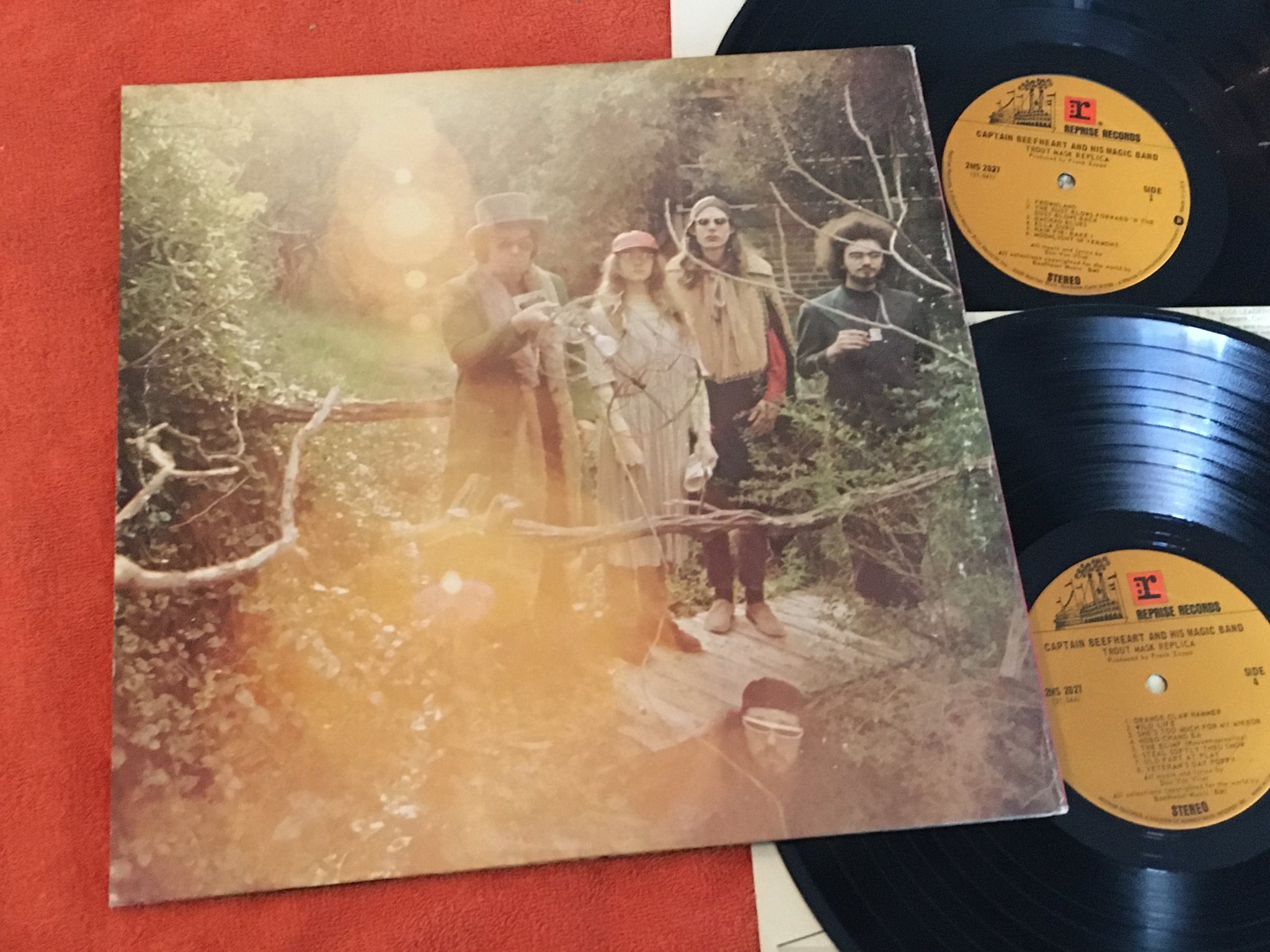 Omslagsbild för skivan CAPTAIN BEEFHEART & THE MAGIC BAND trout mask replica 2xLP US REPRISE 2MS 2027
