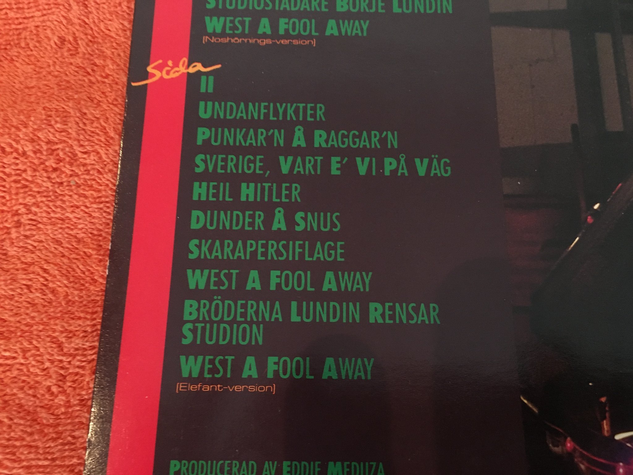 Omslagsbild för skivan EDDIE MEDUZA west a fool away LP 1984 CBS 26152 Den ocensurerade utgåvan