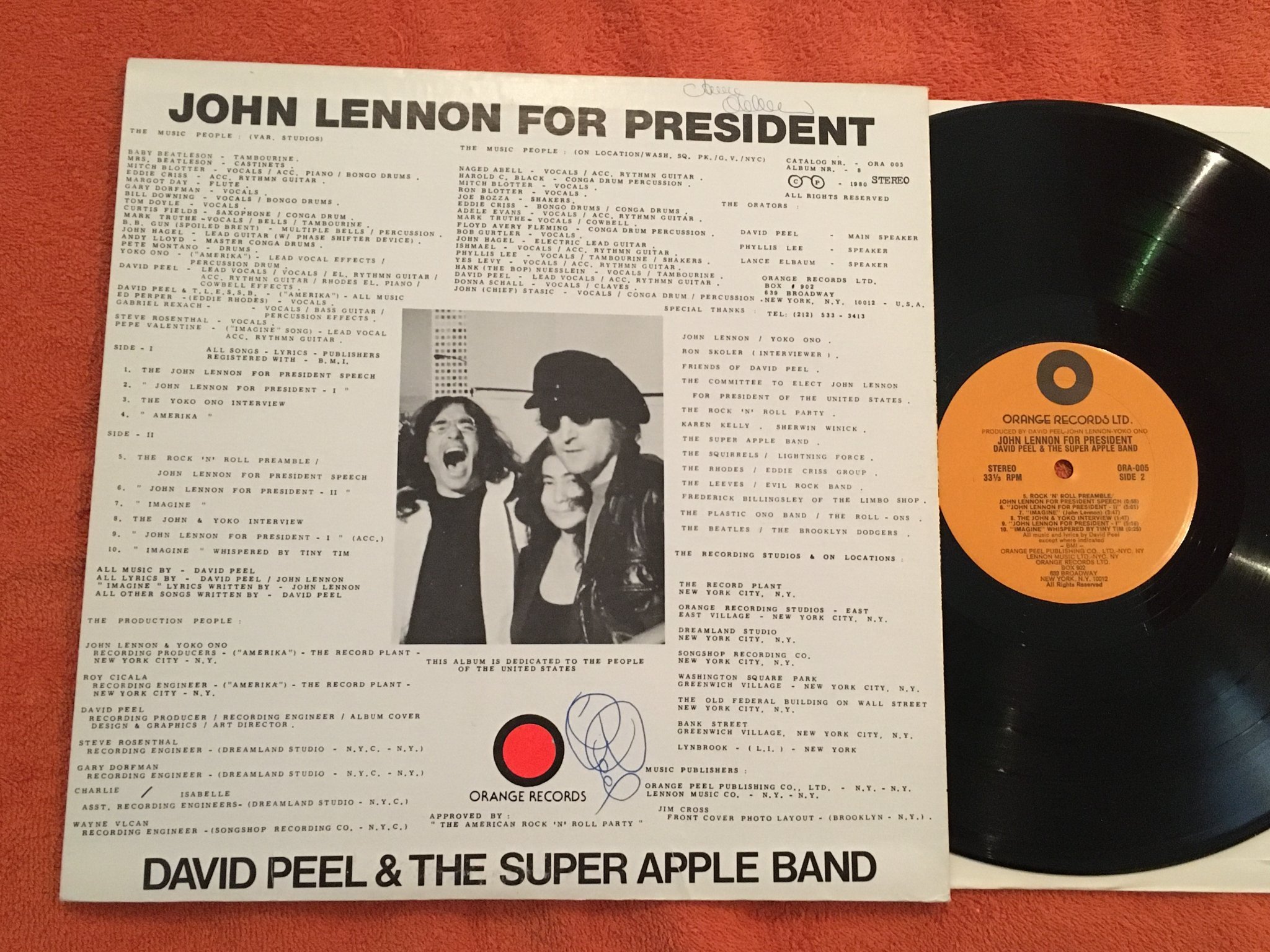 Omslagsbild för skivan DAVID PEEL John Lennon for president LP US ORANGE ORA-005 signed cover