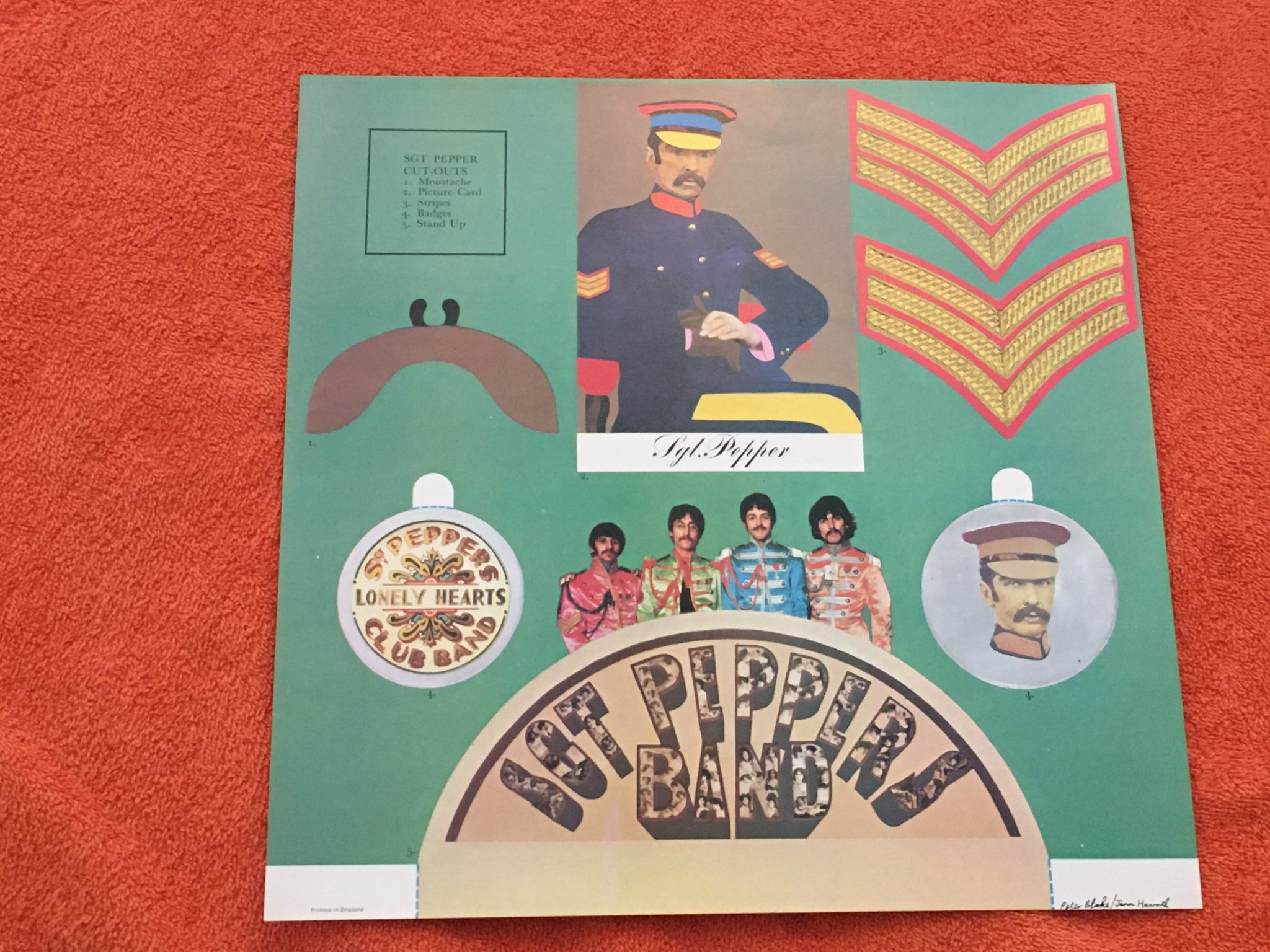 Omslagsbild för skivan THE BEATLES Sgt Pepper's lonely hearts club band LP re UK PARLOPHONE PCS 7027