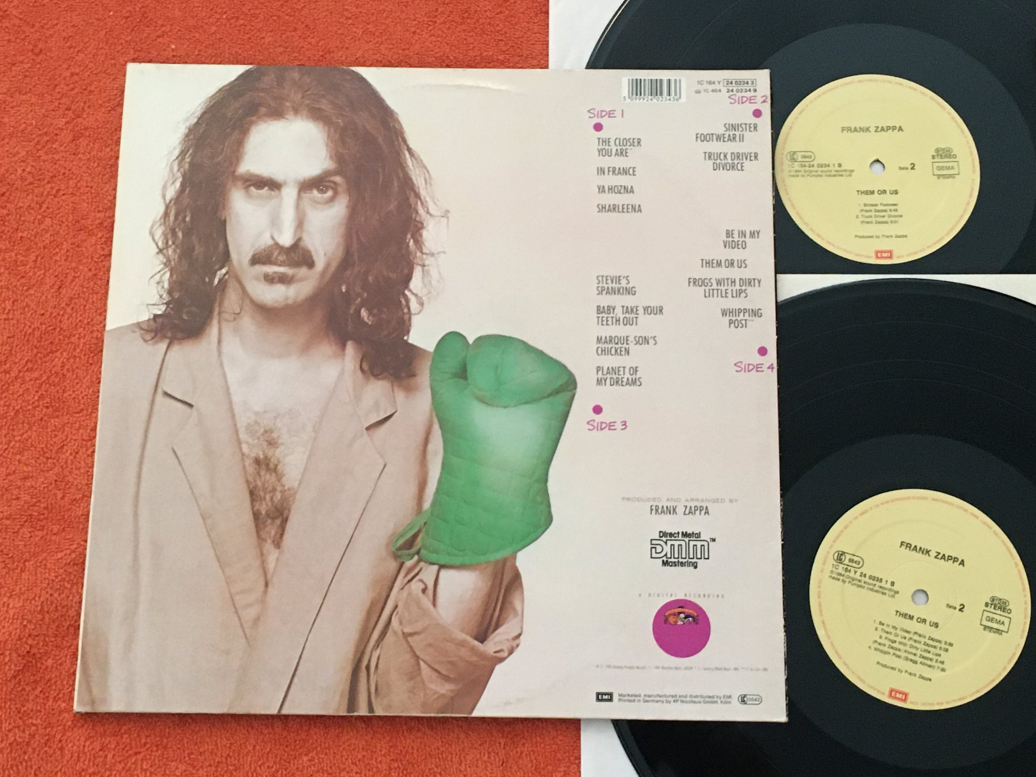 Omslagsbild för skivan FRANK ZAPPA them or us 2xLP -84 Ger EMI 1C 164 Y 2402351