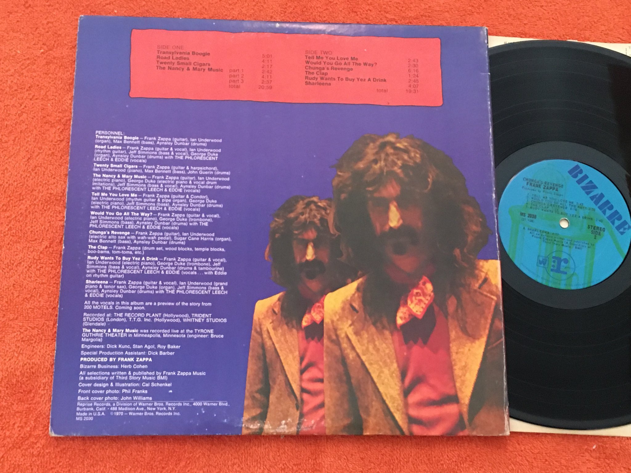 Omslagsbild för skivan FRANK ZAPPA chunga's revenge LP -70 US BIZARRE MS 2030