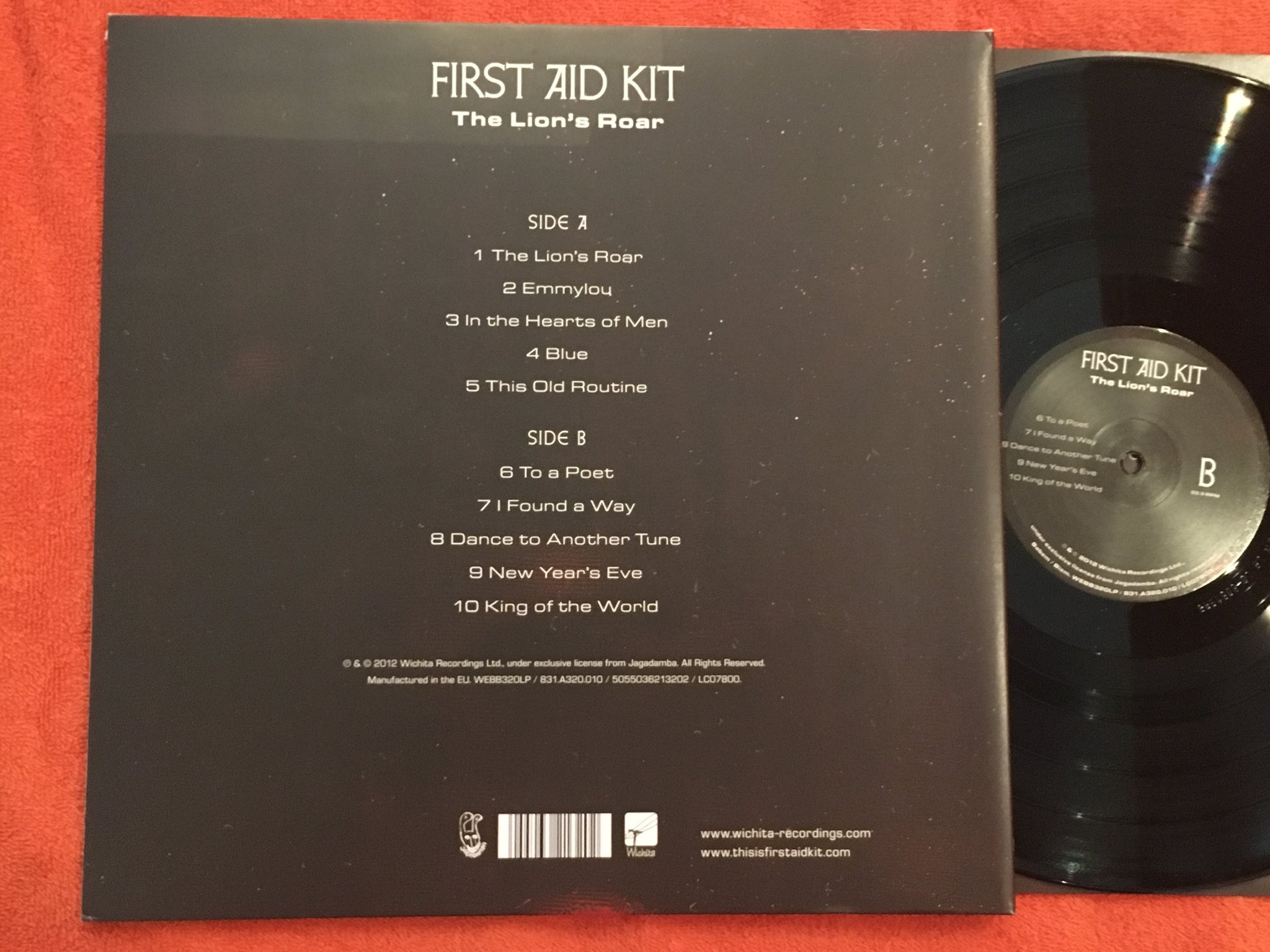 Omslagsbild för skivan FIRST AID KIT the lion's roar LP 2012 WITCHITA WEBB320LP