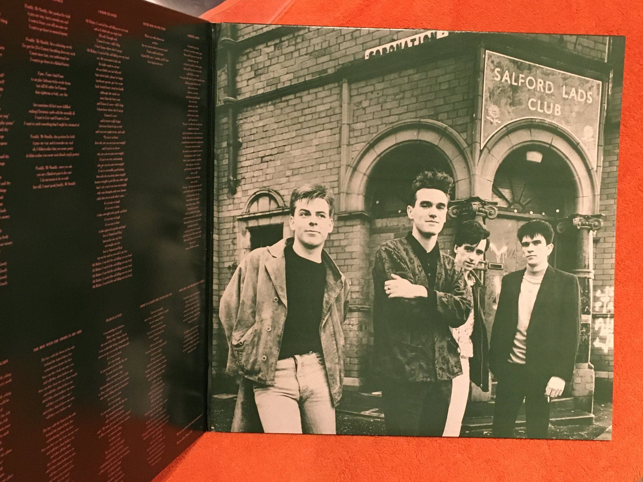 Omslagsbild för skivan THE SMITHS the queen is dead LP -86  ROUGH TRADE ROUGH 96