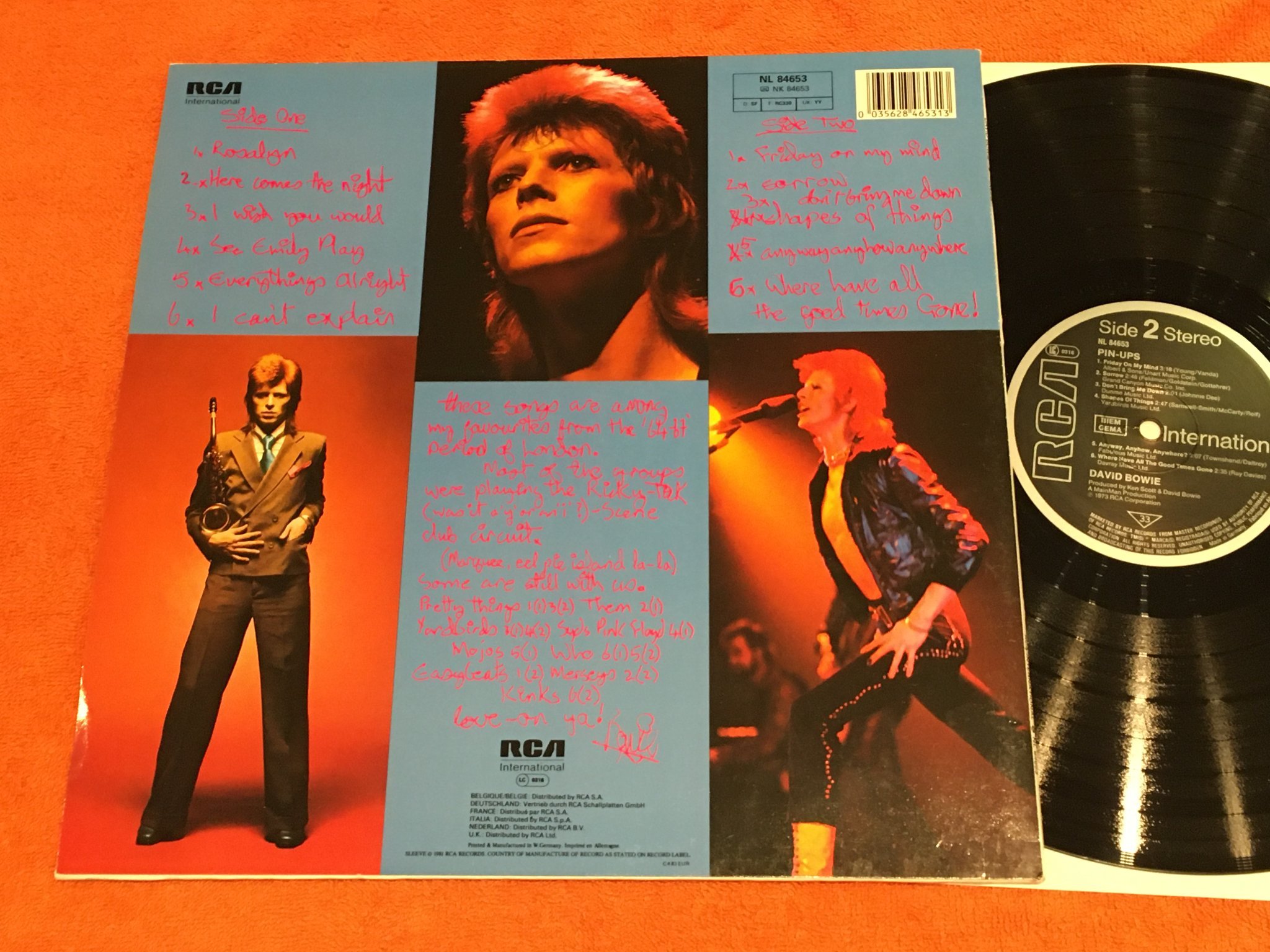 Omslagsbild för skivan DAVID BOWIE pin-ups LP -73/re RCA INTERNATIONAL NL 84653