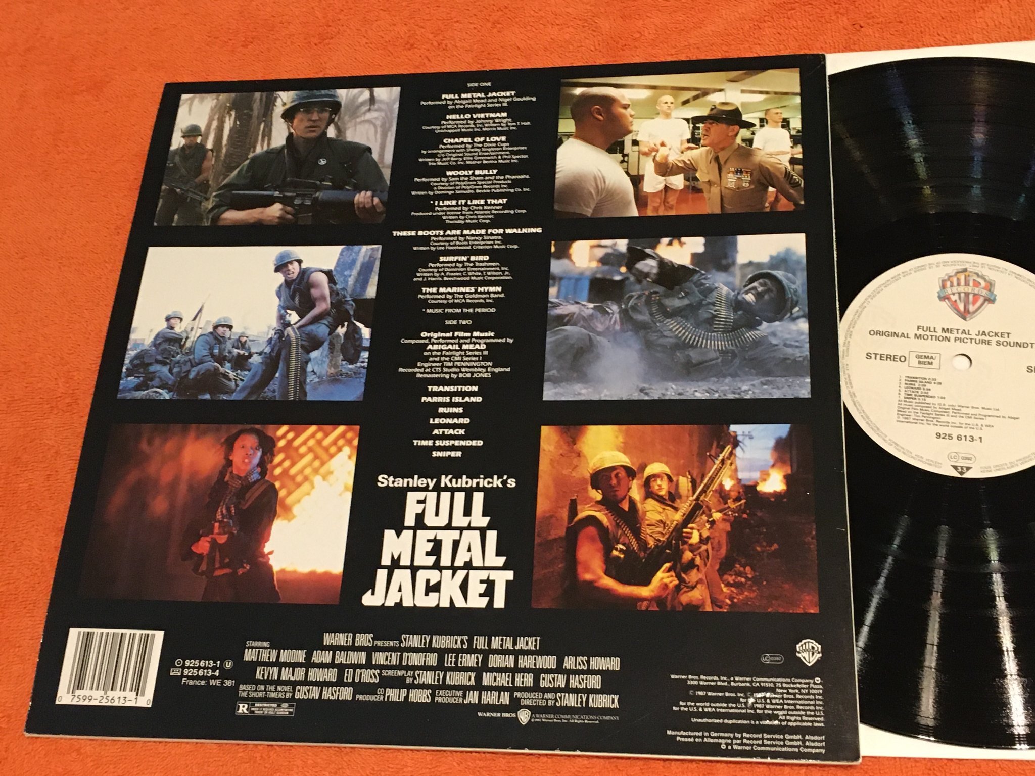 Omslagsbild för skivan FULL METAL JACKET LP soundtrack -87 WARNER BROS 925 613-1