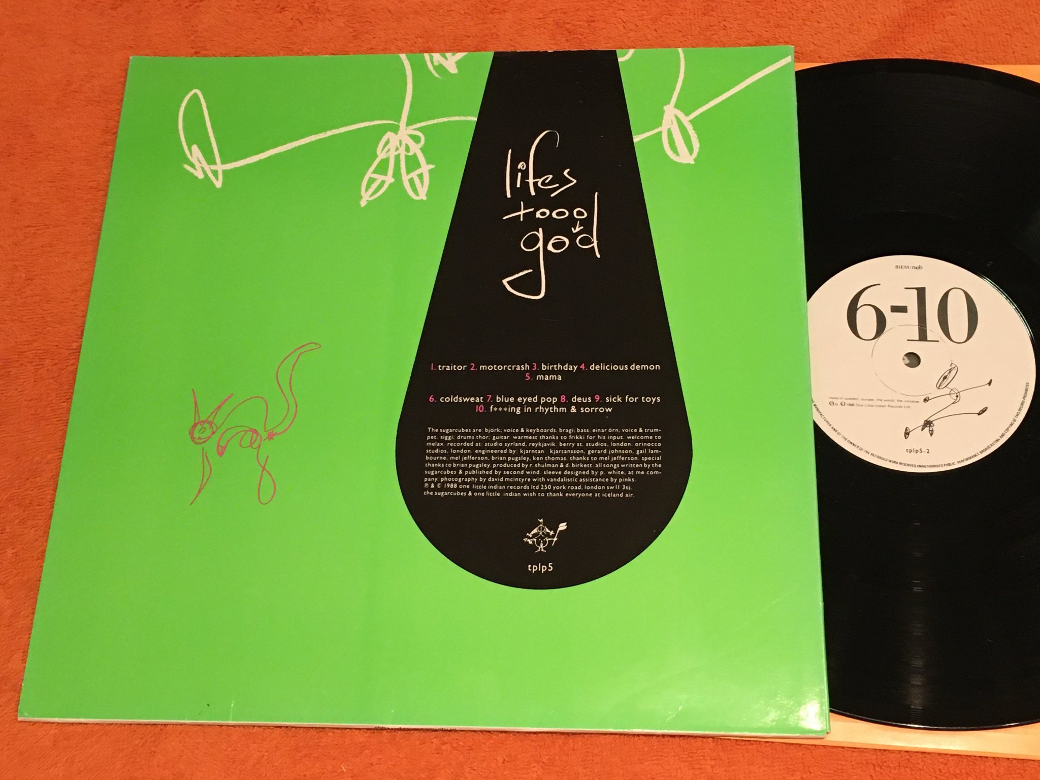 Omslagsbild för skivan THE SUGAR CUBES life's too good LP -88 TPLP5-1