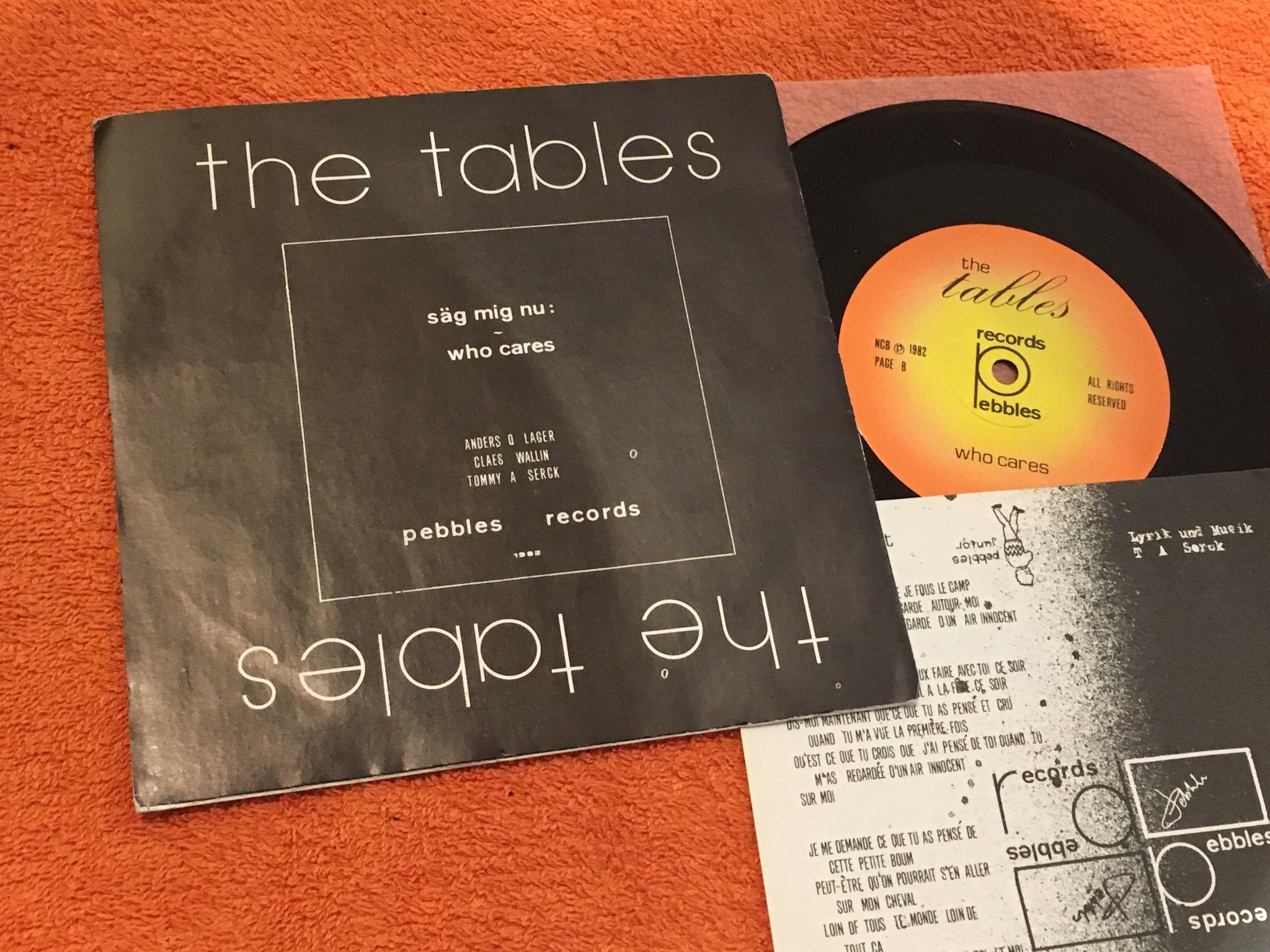 Omslagsbild för skivan THE TABLES säg mig nu 7” -82 Swe PEBBLES 52 power pop