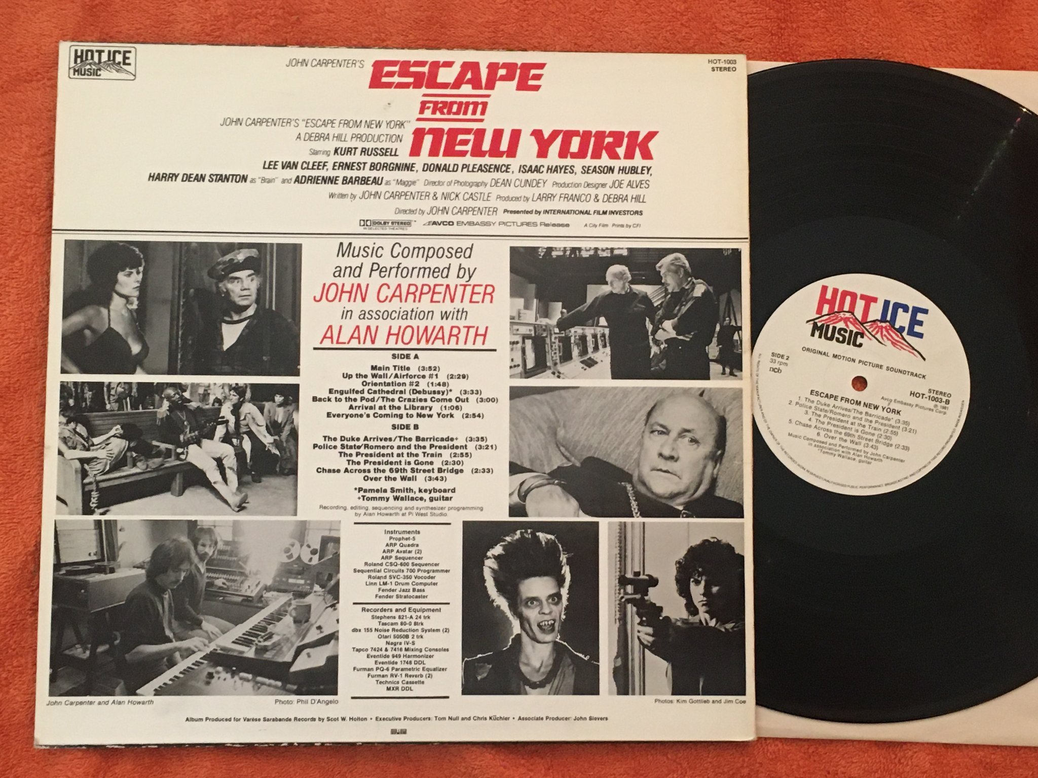 Omslagsbild för skivan ESCAPE FROM NEW YORK LP -81 Swe HOT ICE MUSIC HOT-1003