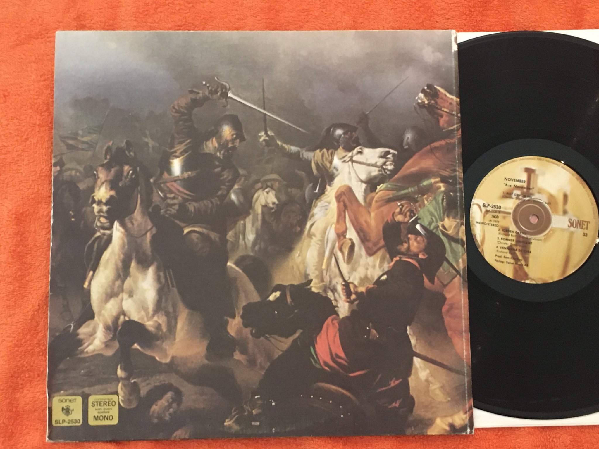 Omslagsbild för skivan NOVEMBER 6e November LP -72 Swe SONET SLP 2530