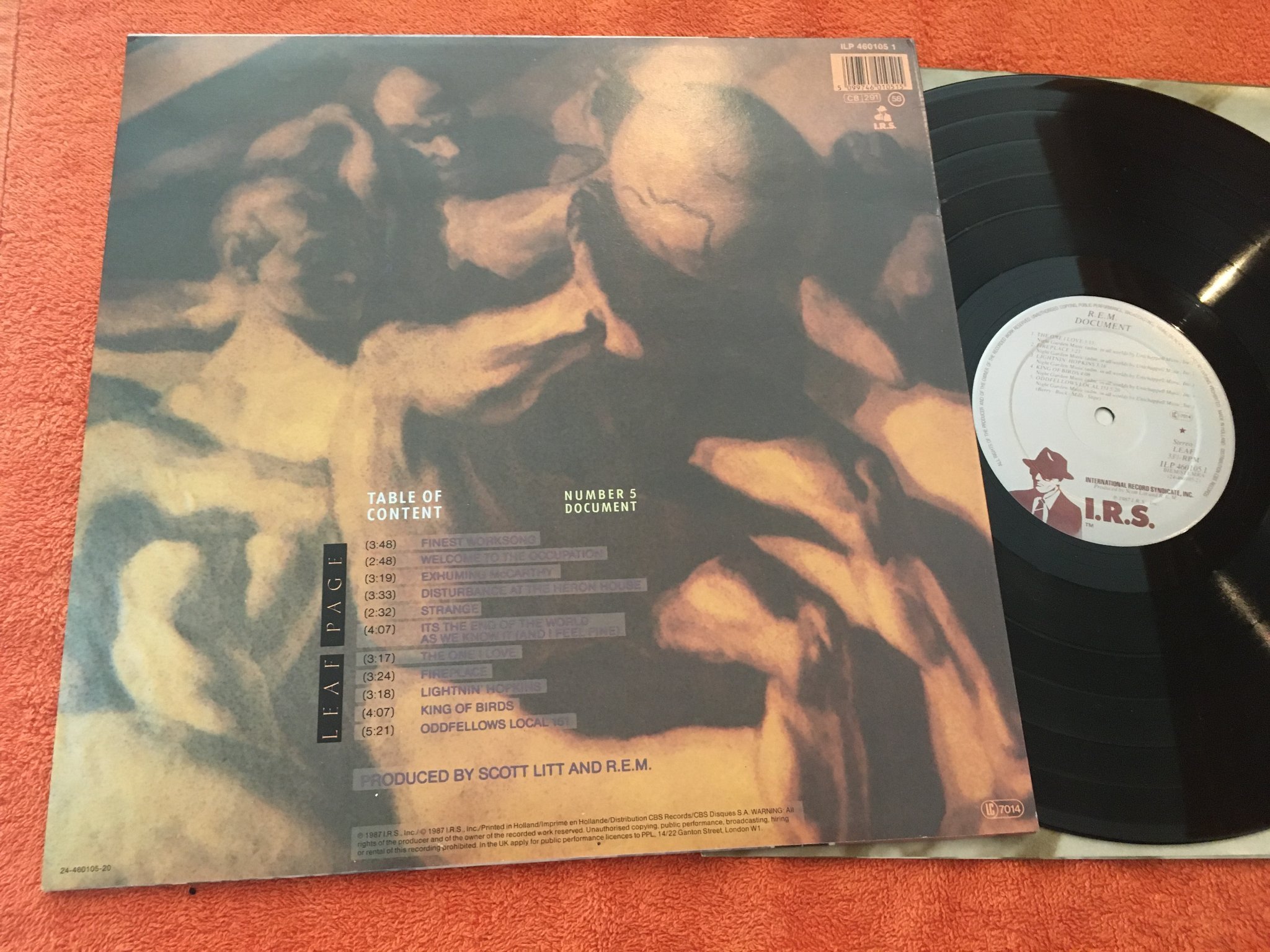 Omslagsbild för skivan REM document LP -87 Hol I.R.S. ILP 4601051