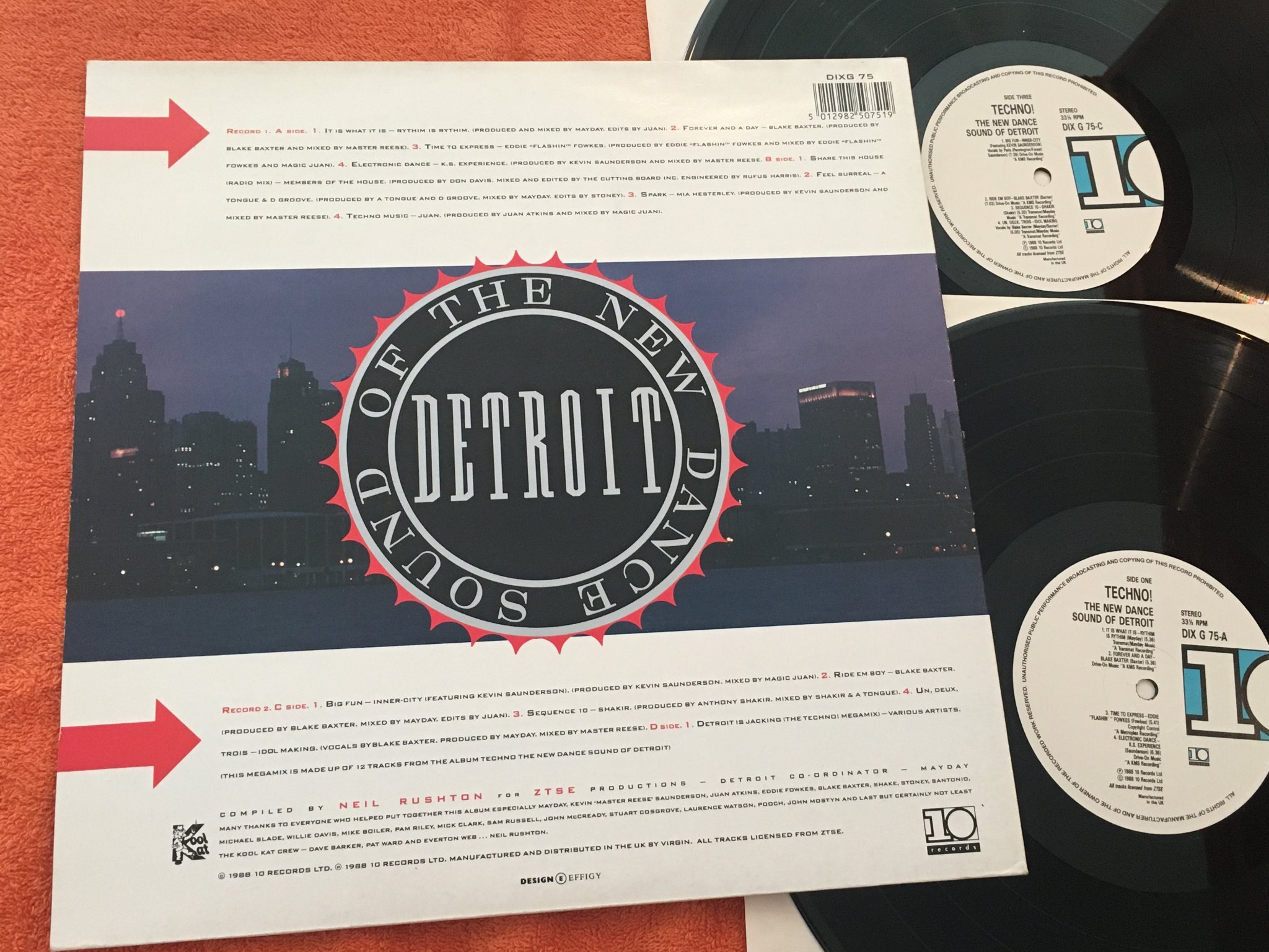 Omslagsbild för skivan V/A Techno! The New Dance Sound Of Detroit 2xLP -88 10 RECORDS DIXG 75