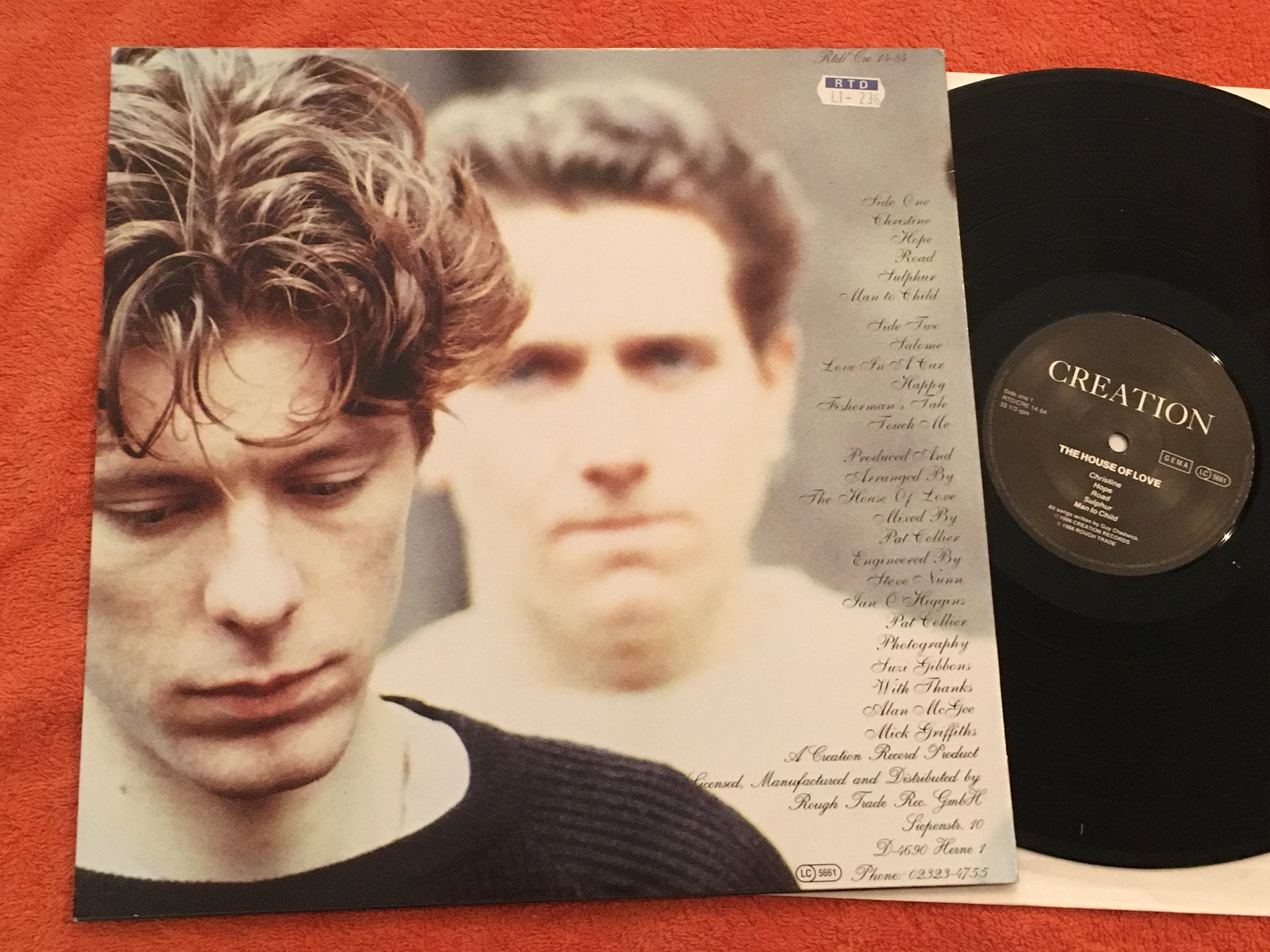 Omslagsbild för skivan THE HOUSE OF LOVE s/t LP -88 Ger CREATION RTD/CRE 14-84