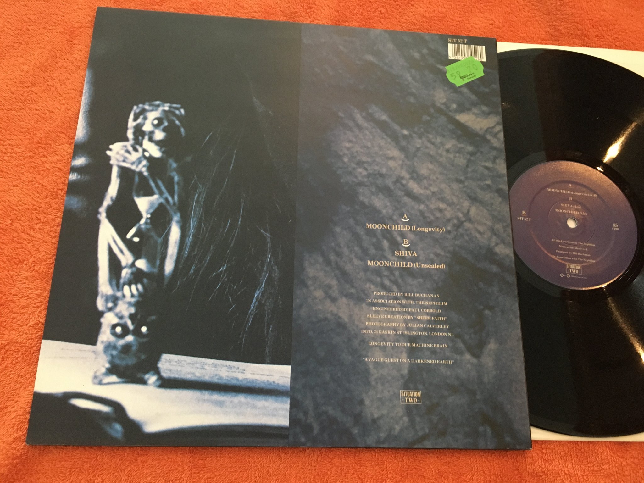 Omslagsbild för skivan FIELDS OF THE NEPHILIM moonchild 12"single -88 UK SITUATION TWO SIT 52 T 
