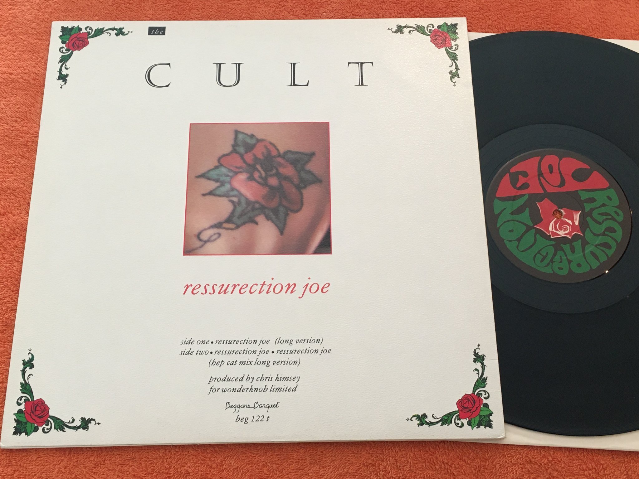 Omslagsbild för skivan THE CULT RESSURECTION JOE 12"SINGLE -84 BEGGARS BANQUET BEG 122T