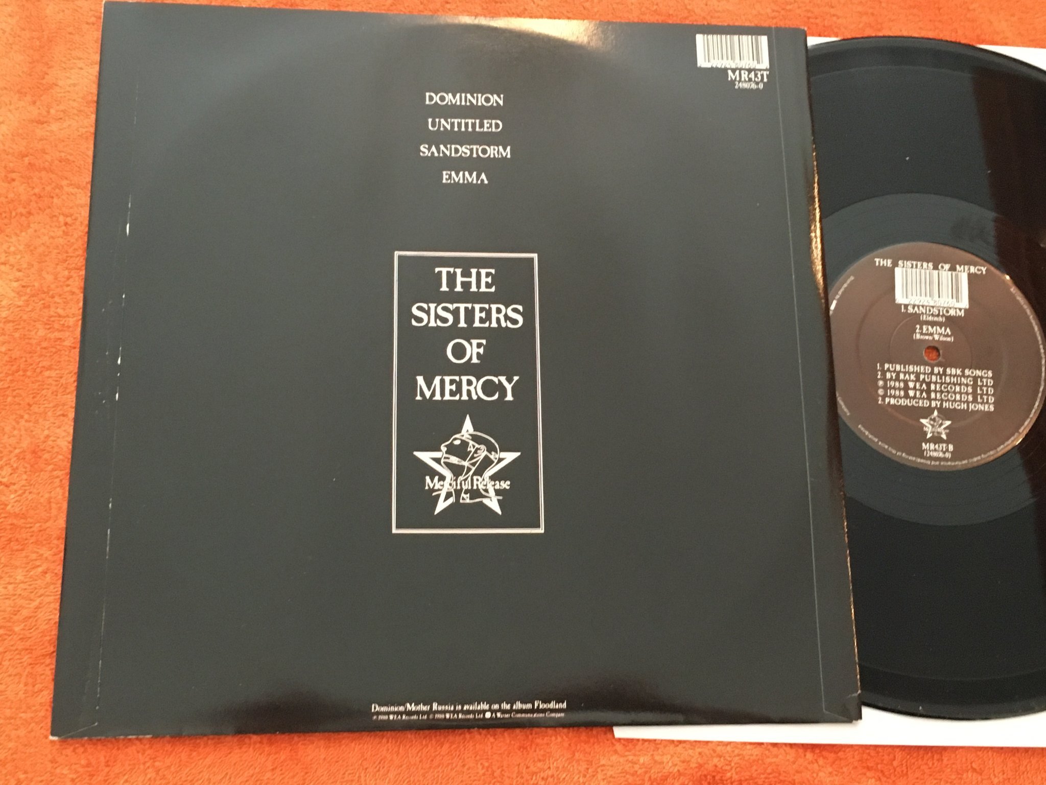 Omslagsbild för skivan SISTERS OF MERCY dominion 12"single -88 MERCIFUL RELEASE MR 43T