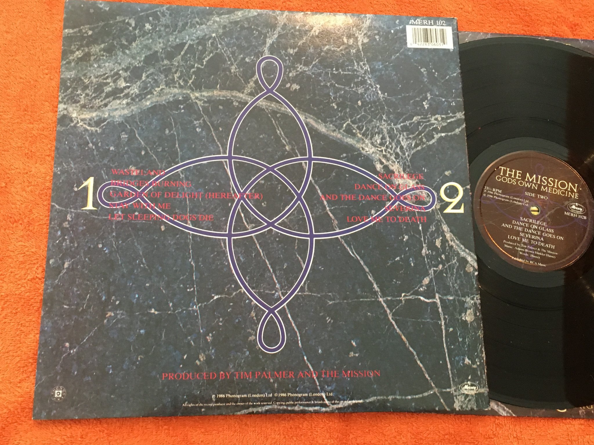 Omslagsbild för skivan THE MISSION gods own medicine LP -86 MERCURY MERH 102