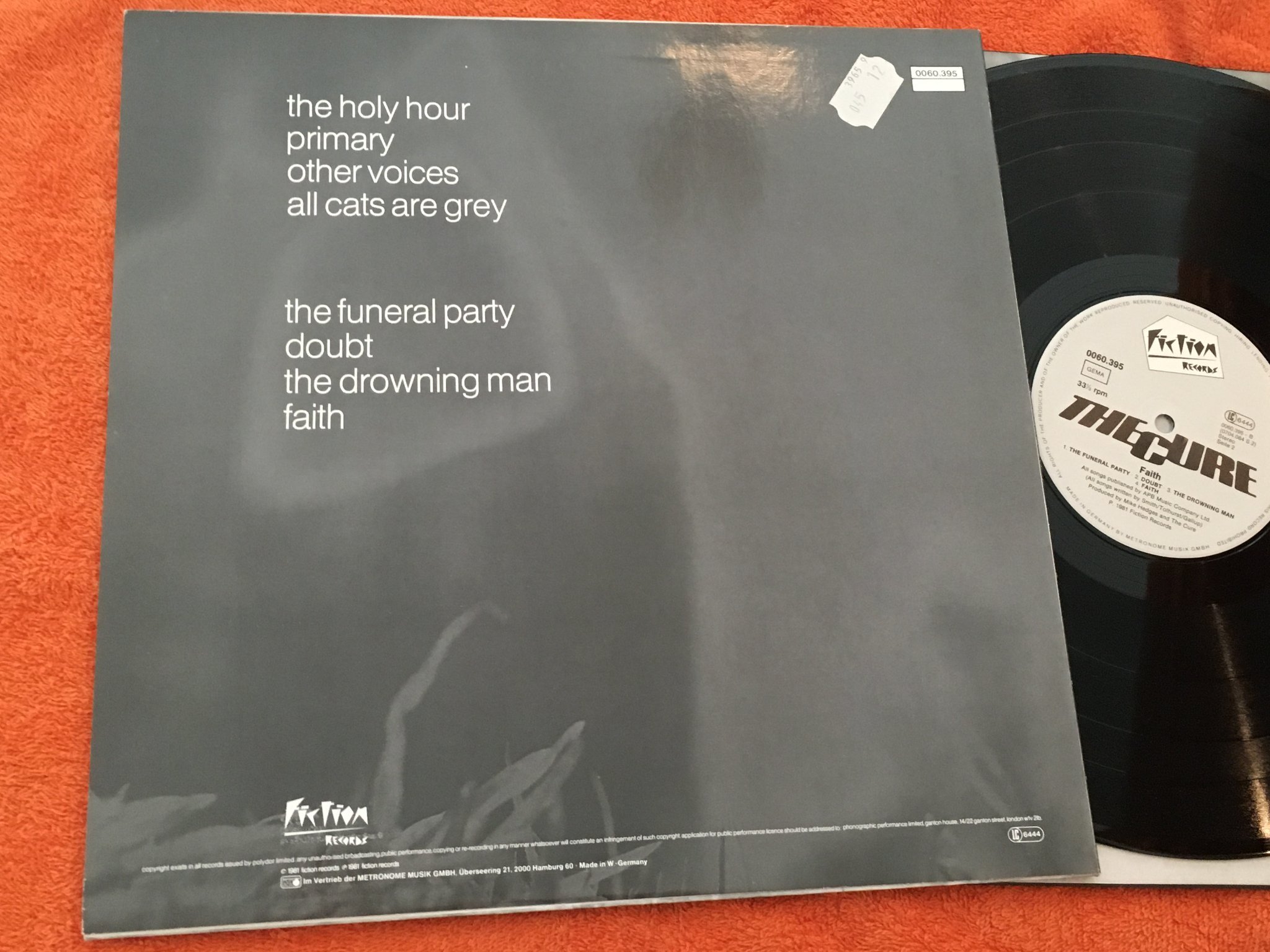 Omslagsbild för skivan THE CURE faith LP -81 Ger FICTION 0060.395