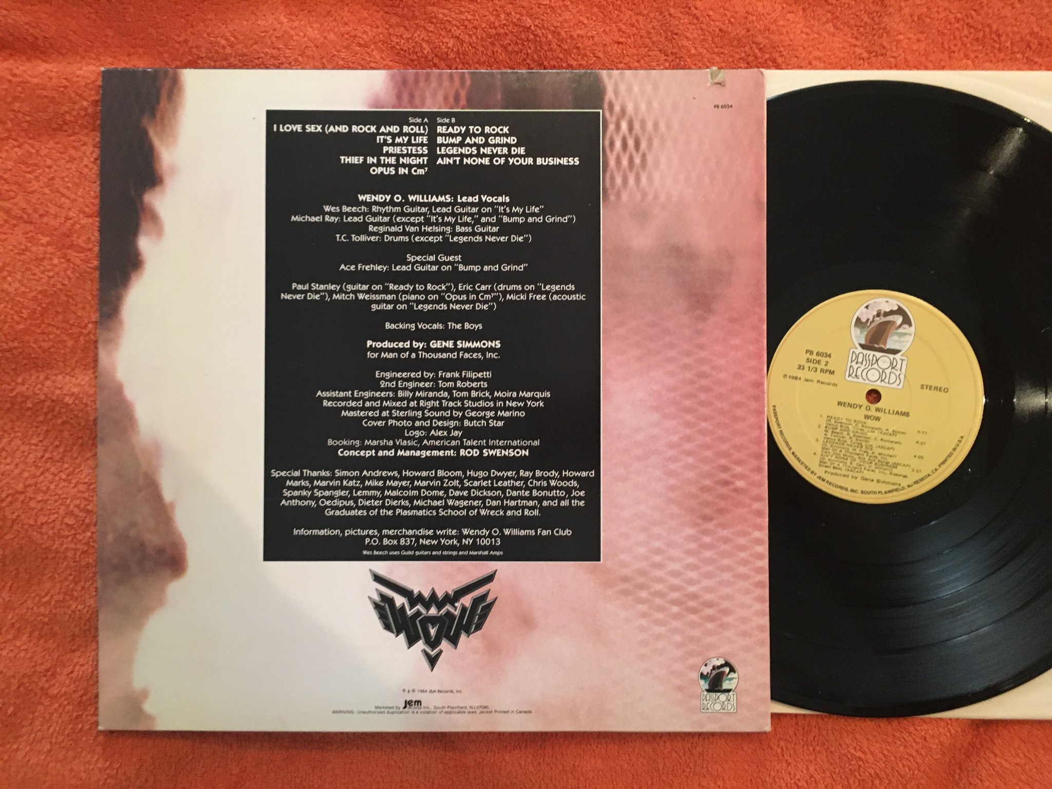 Omslagsbild för skivan WENDY O WILLIAMS wow LP -84 US PASSPORT PB 6034