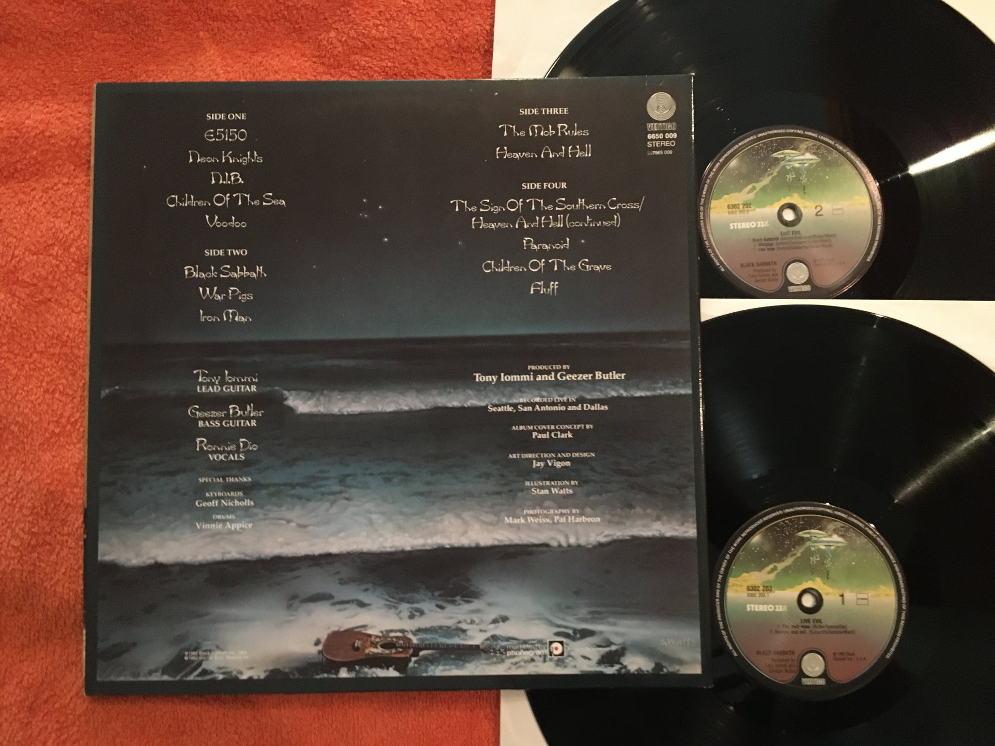 Omslagsbild för skivan BLACK SABBATH live evil 2xLP -83 Hol VERTIGO 6302203