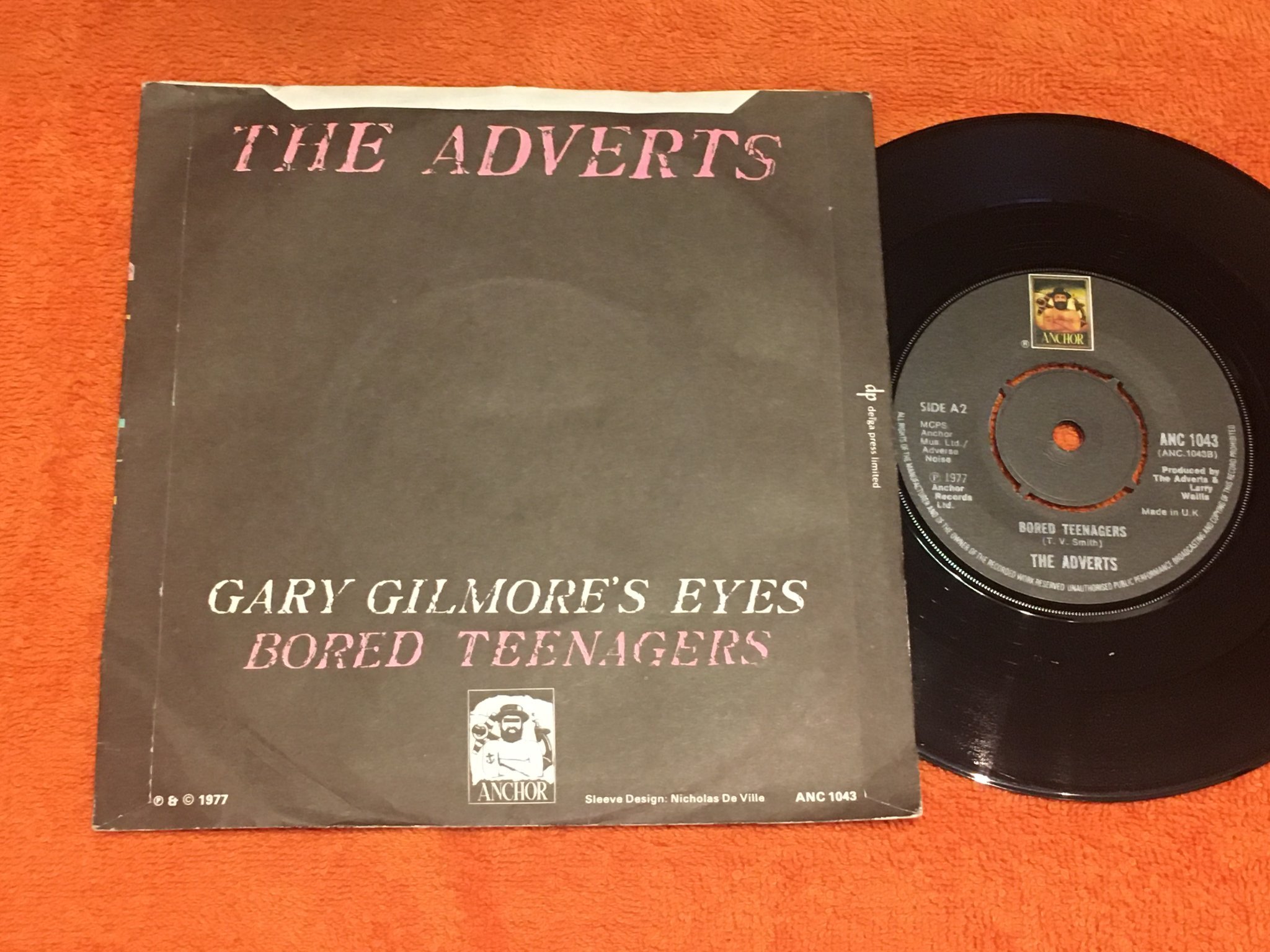 Omslagsbild för skivan THE ADVERTS Gary Gilmore’s eyes 7”single -77 UK ANCHOR ANC 1043