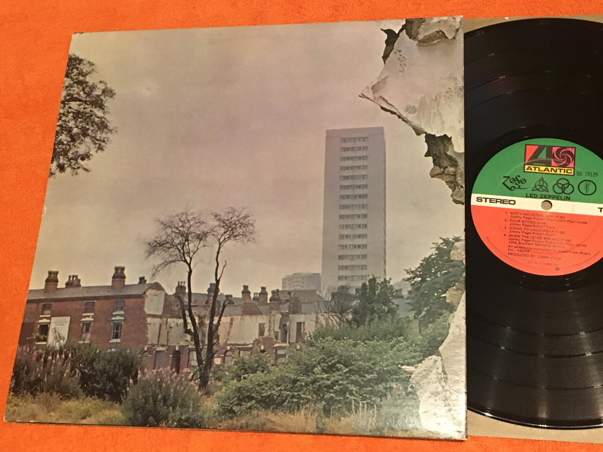 Omslagsbild för skivan LED ZEPPELIN s/t LP -71/7? US ATLANTIC SD 19129 