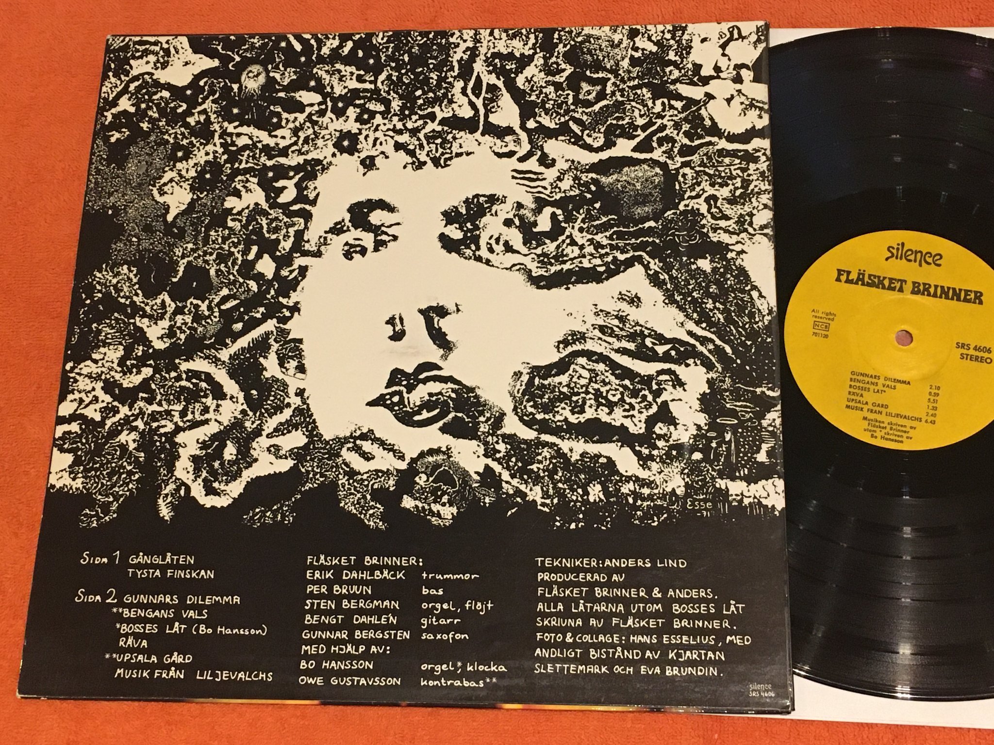 Omslagsbild för skivan FLÄSKET BRINNER s/t LP Swe SILENCE SRS 4606 progg