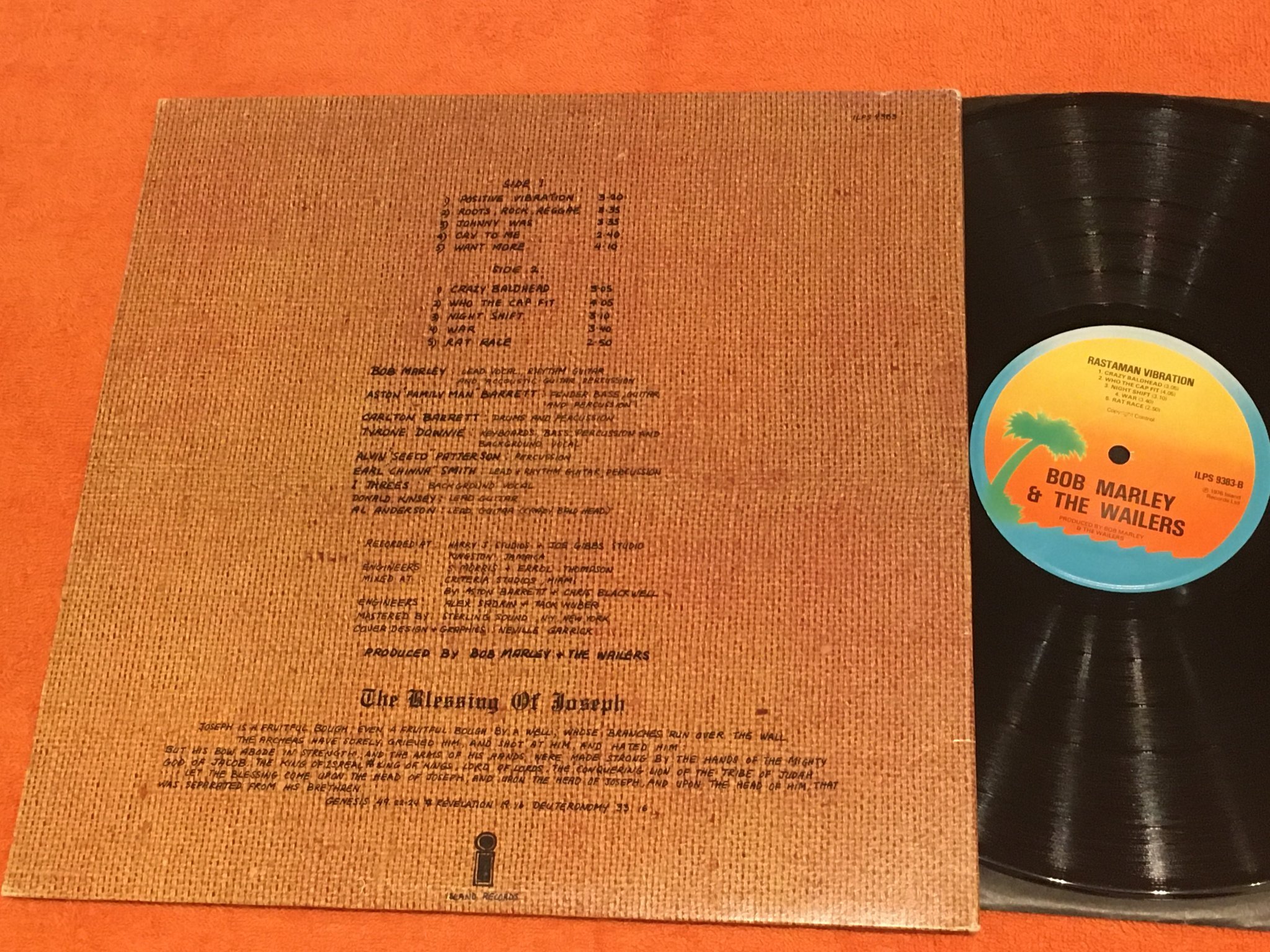Omslagsbild för skivan BOB MARLEY & THE WAILERS rastaman vibration LP -76 UK ISLAND ILPS 9383