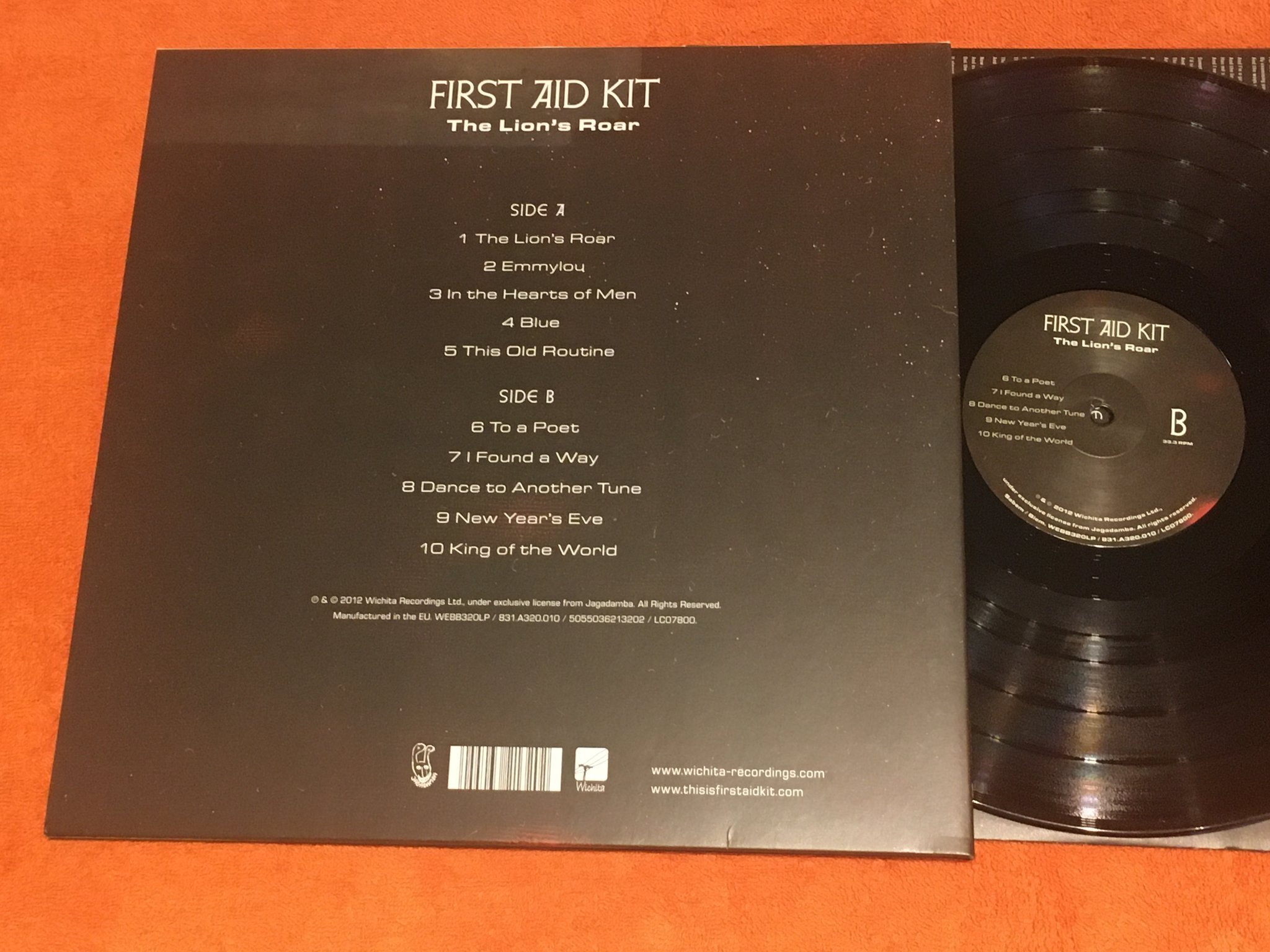 Omslagsbild för skivan FIRST AID KIT the lion’s roar LP -2012 WICHITA WEBB320LP
