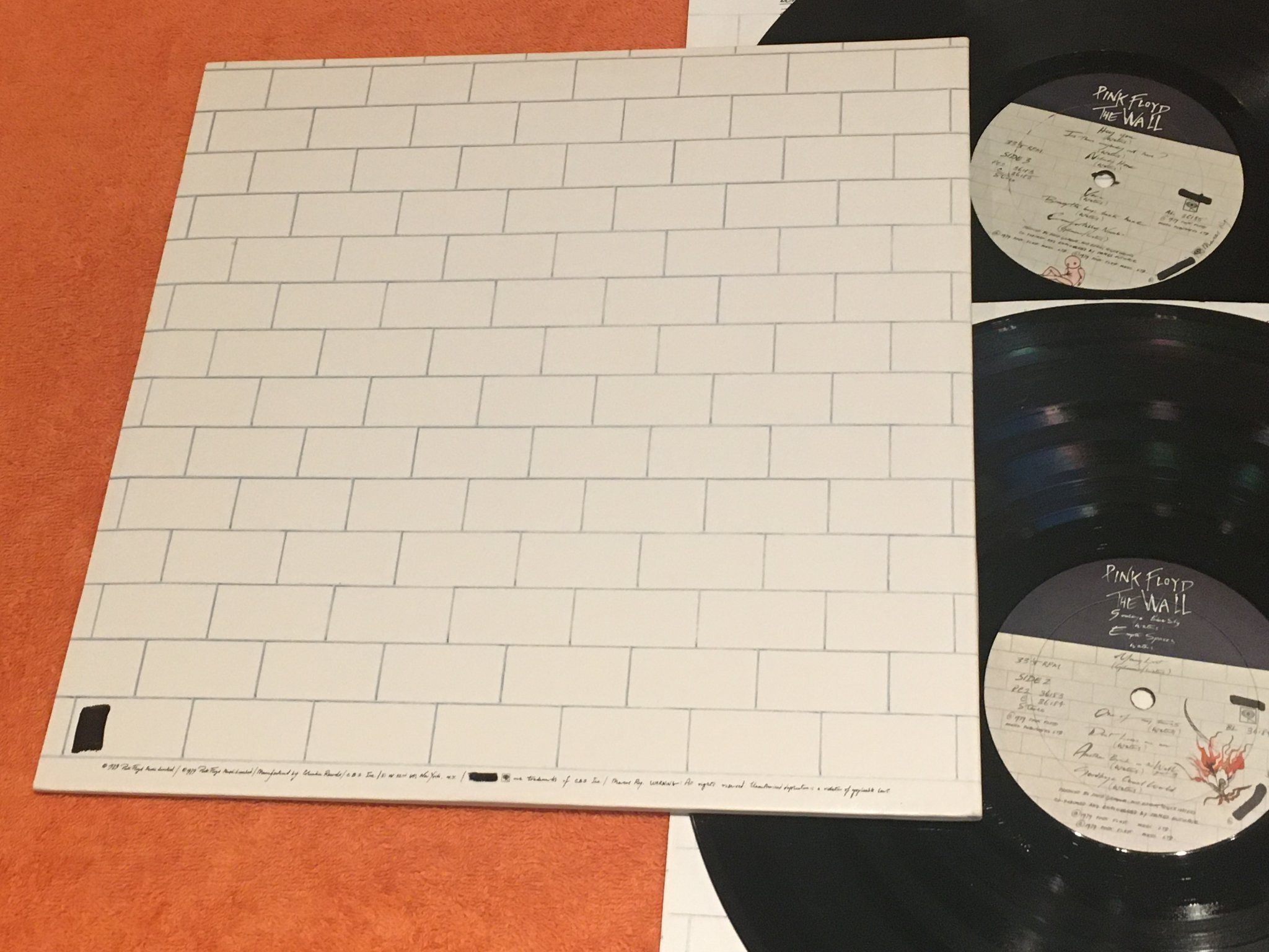 Omslagsbild för skivan PINK FLOYD the wall 2xLP -79 US press COLUMBIA PC2 36183