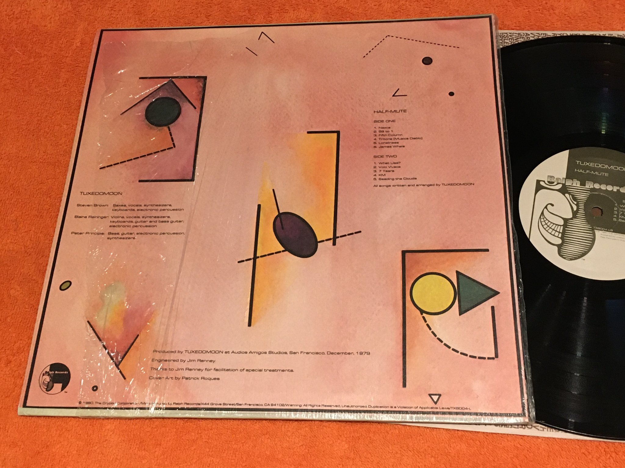 Omslagsbild för skivan TUXEDOMOON half mute LP US RALPH RECORDS TX8004-L