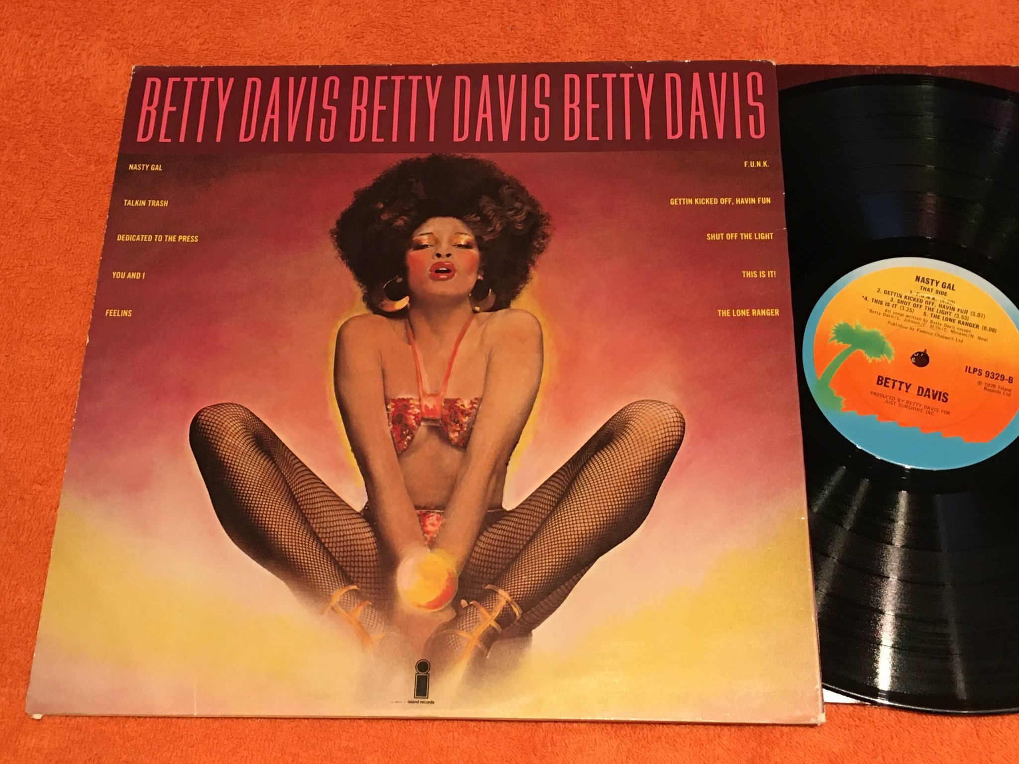 Omslagsbild för skivan BETTY DAVIS nasty gal LP -75 UK ISLAND ILPS 9329