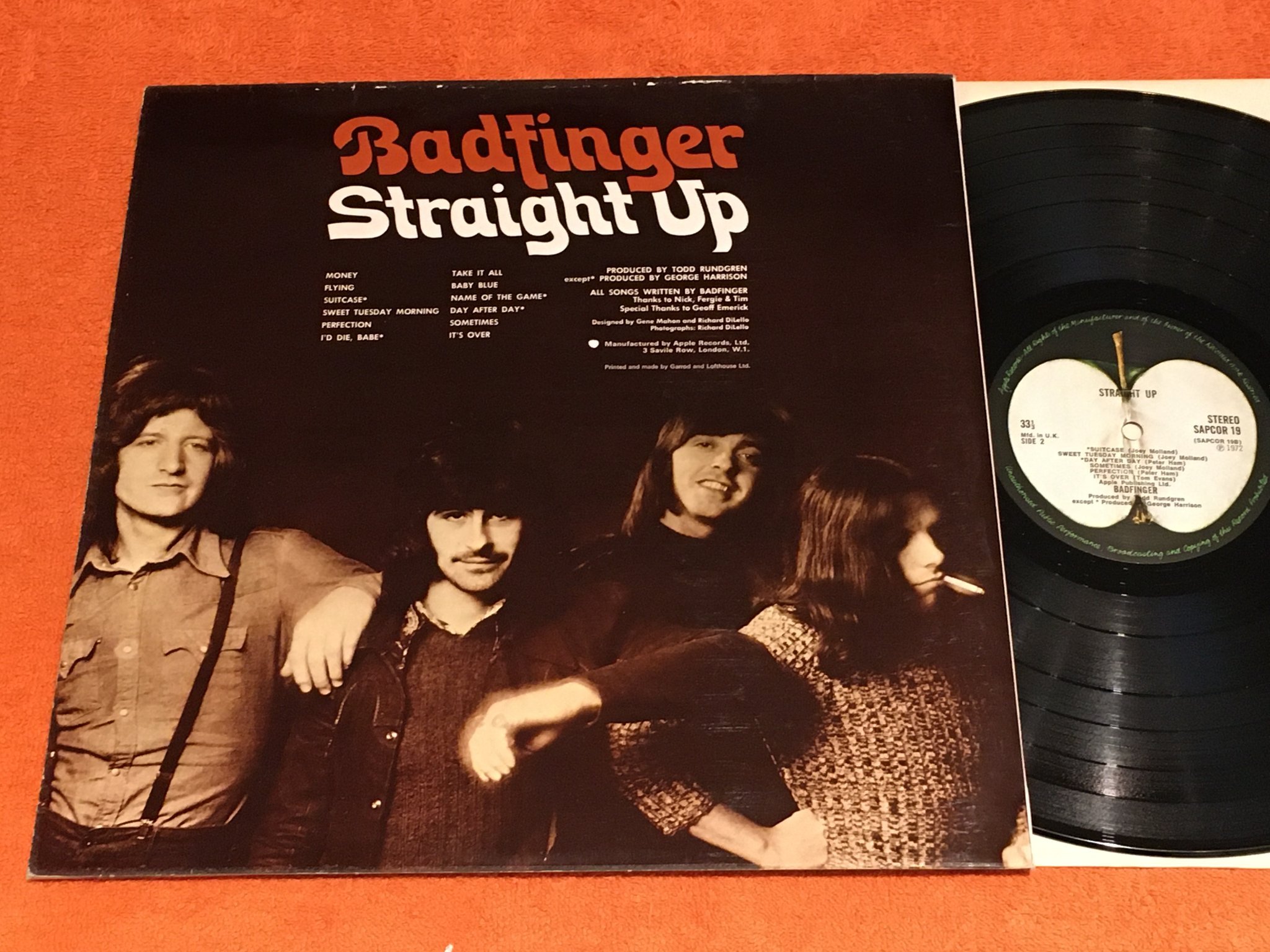 Omslagsbild för skivan BADFINGER straight up LP -72 UK APPLE SAPCOR 19 toppskick
