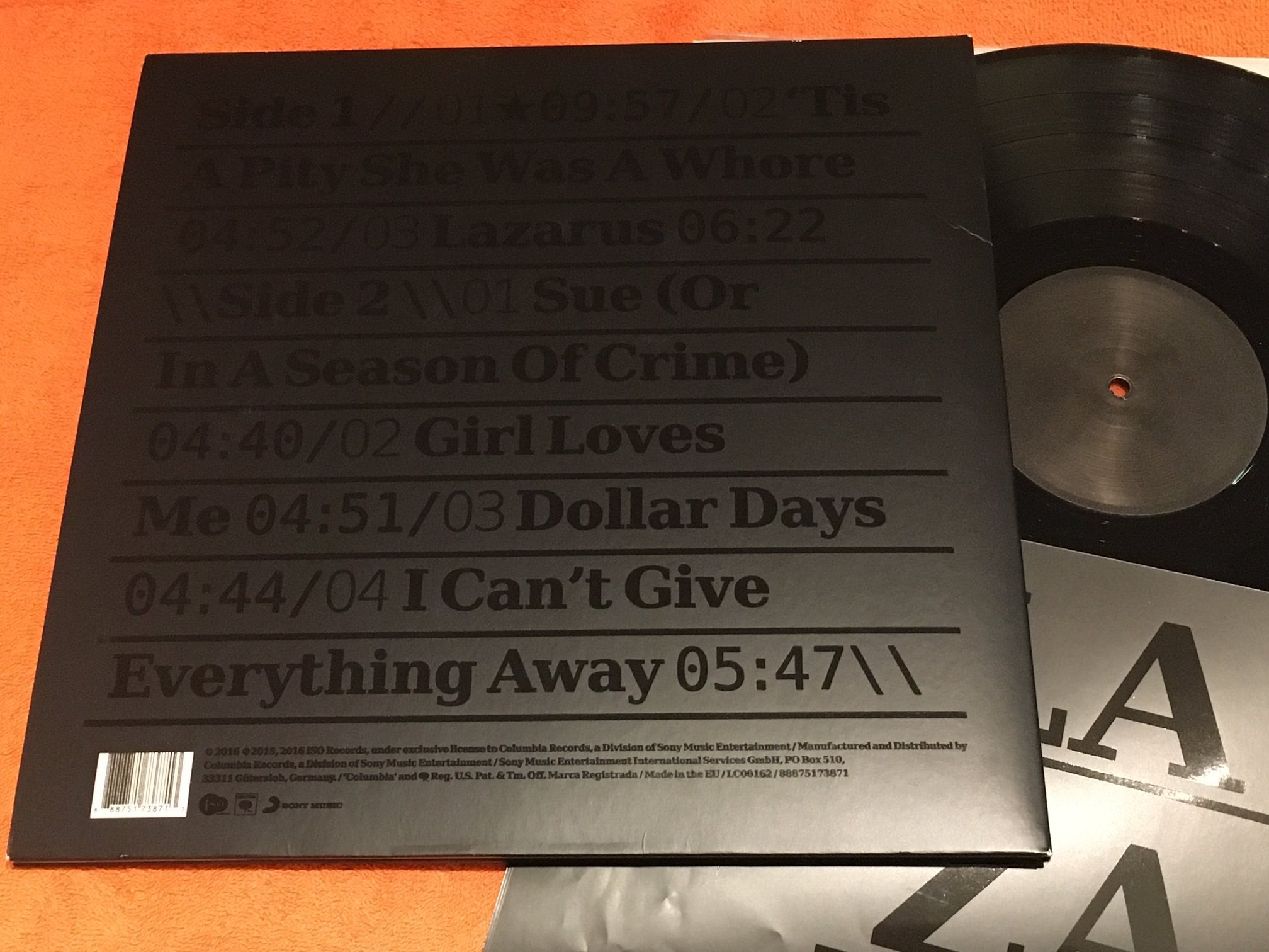 Omslagsbild för skivan DAVID BOWIE black star LP 2016 SONY MUSIC 88875173871 I1